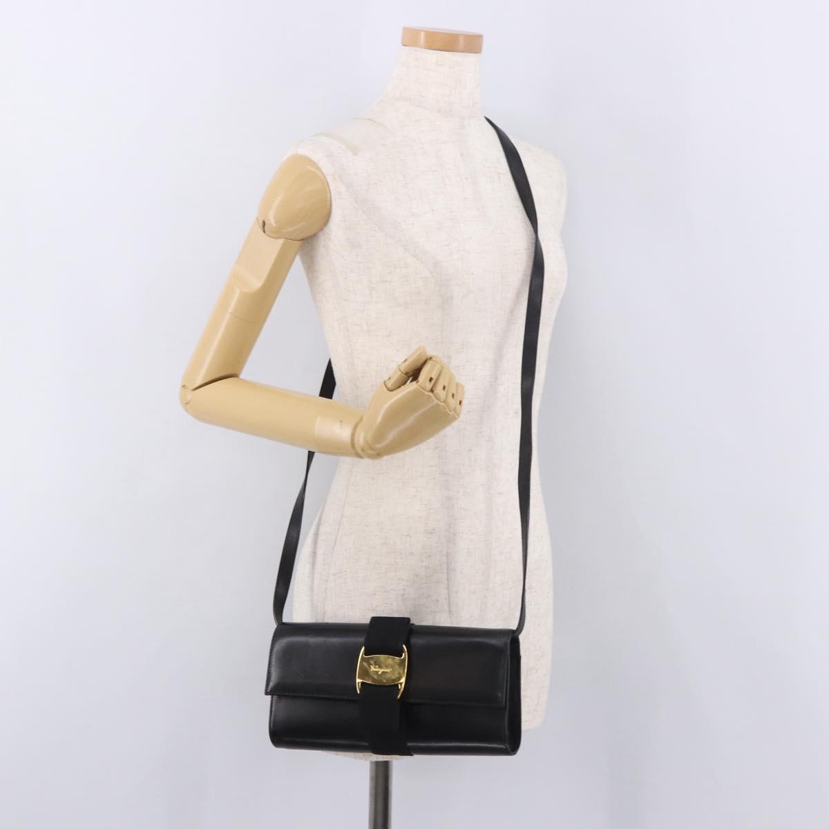 Salvatore Ferragamo Vala Shoulder Bag Leather Black Gold Auth 189974A