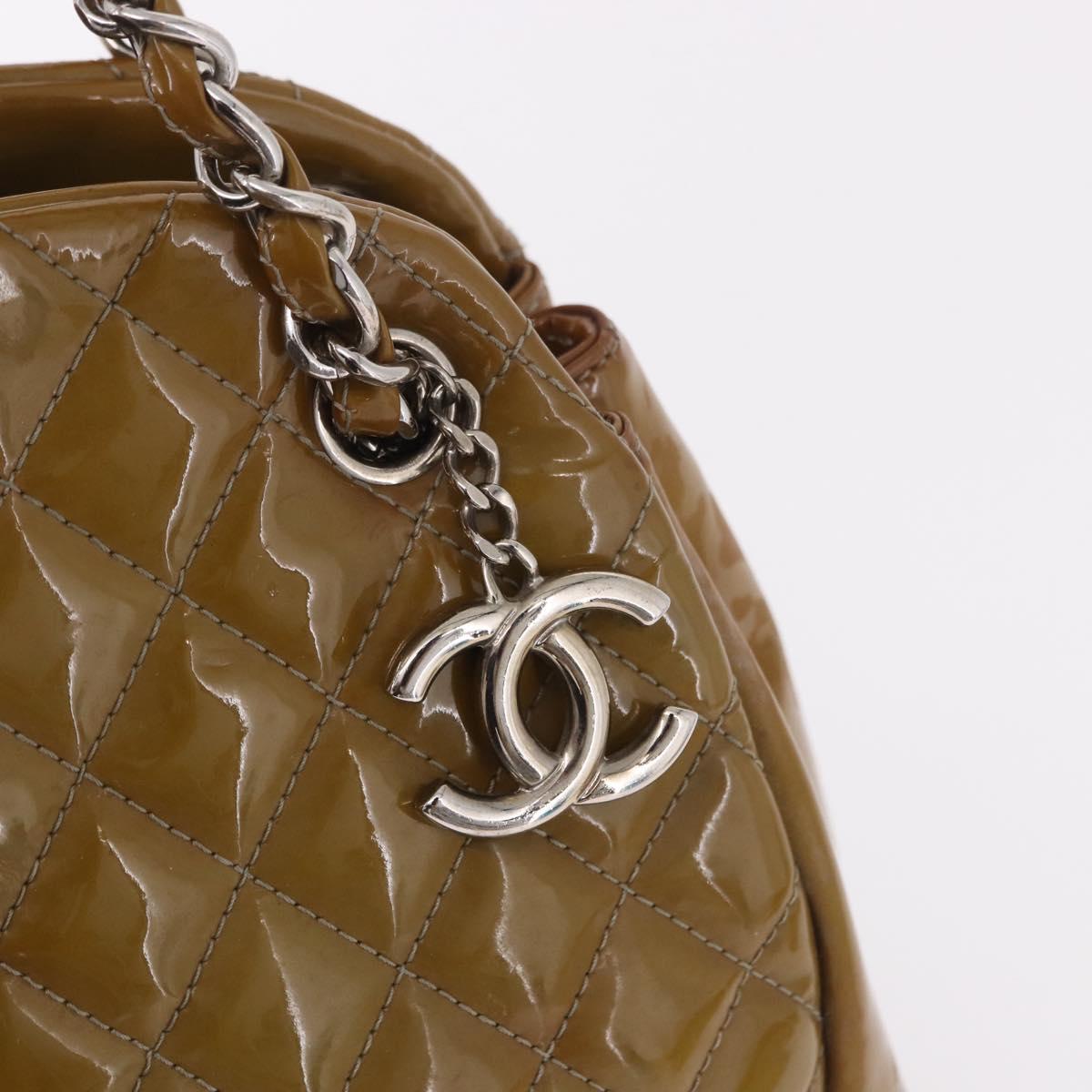 CHANEL Matelasse Chain Shoulder Bag Patent leather Black Gold CC Auth 190042