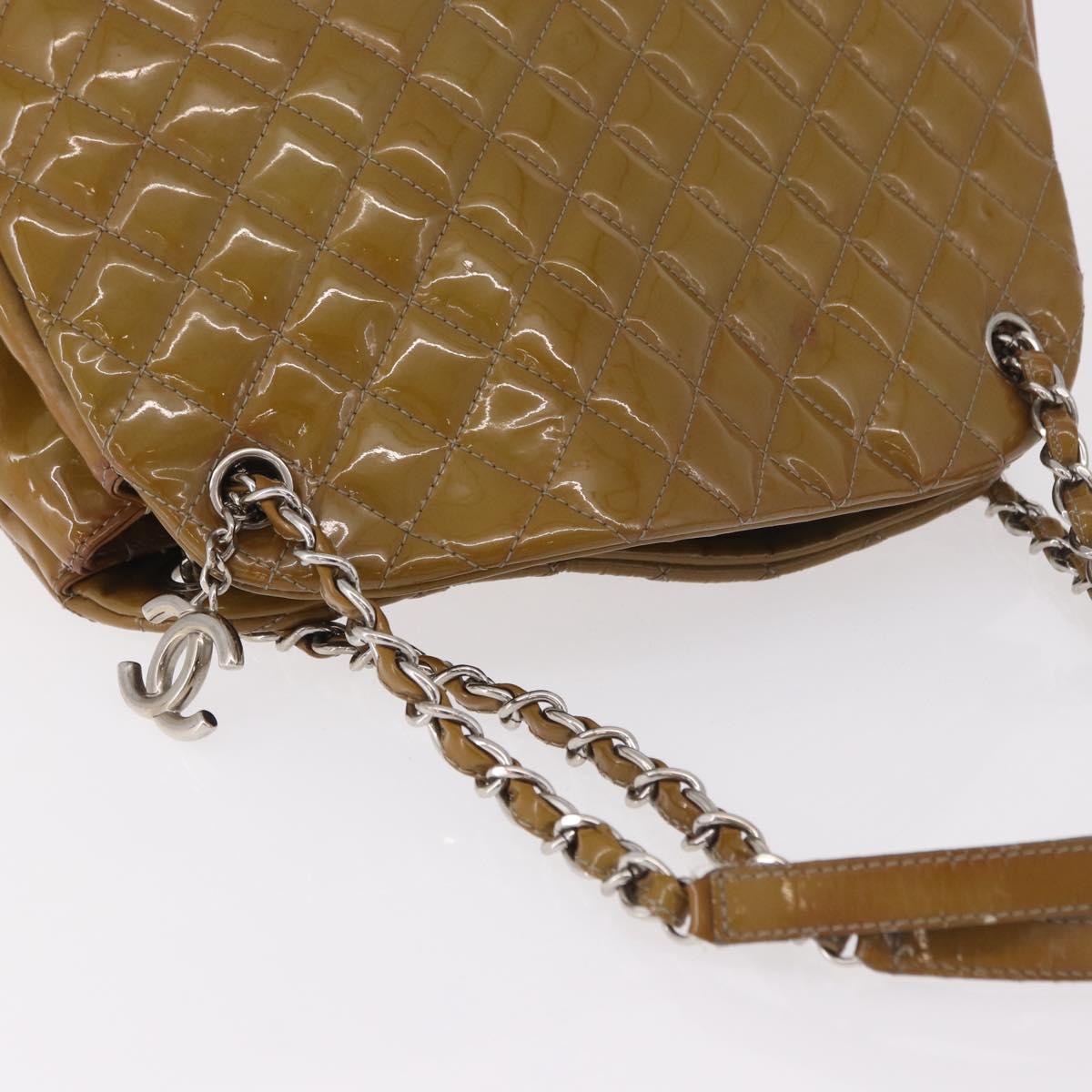 CHANEL Matelasse Chain Shoulder Bag Patent leather Black Gold CC Auth 190042