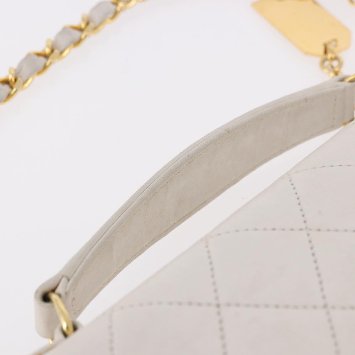 CHANEL Double Turn Lock Matelasse Chain Bag Lamb Skin White CC Auth 190079SAV