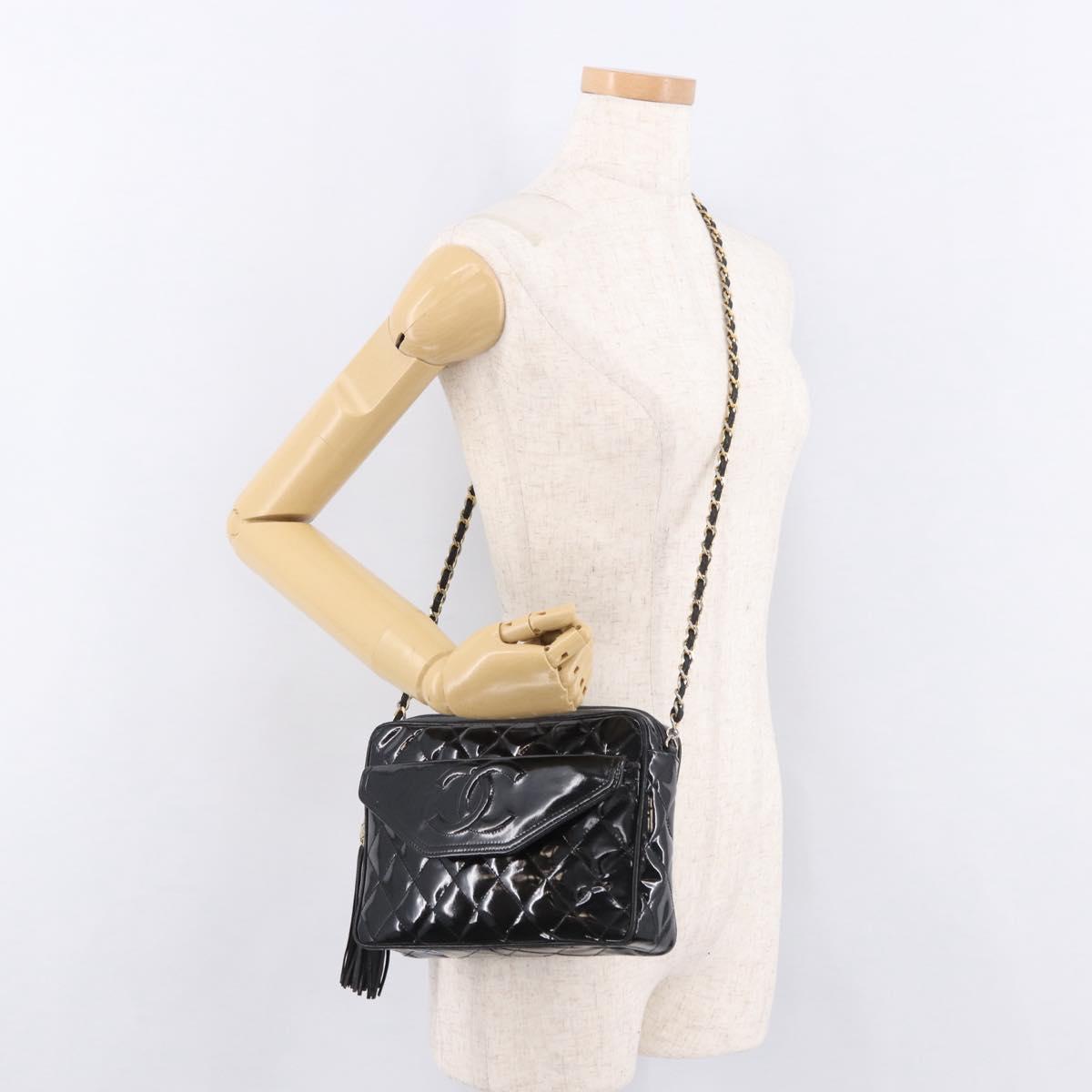 CHANEL Matelasse Chain Shoulder Bag Patent leather Black Gold CC Auth 190111A