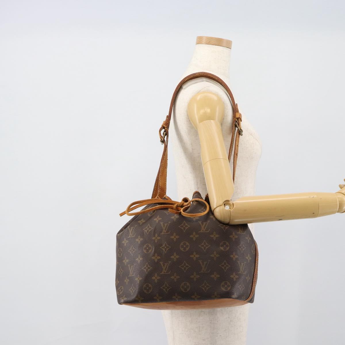 LOUIS VUITTON Monogram Petit Noe Shoulder Bag M42226 LV Auth 190432