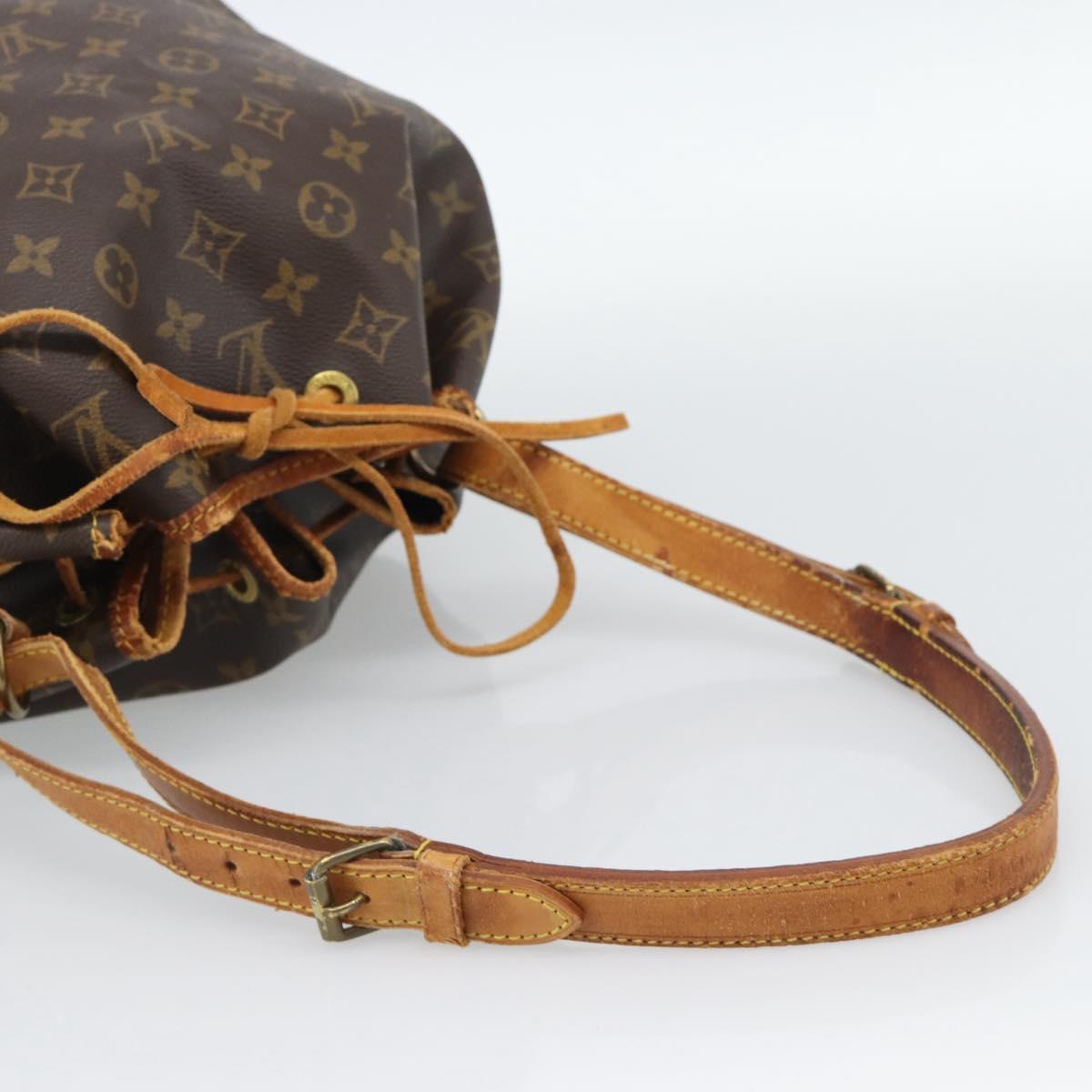 LOUIS VUITTON Monogram Petit Noe Shoulder Bag M42226 LV Auth 190432