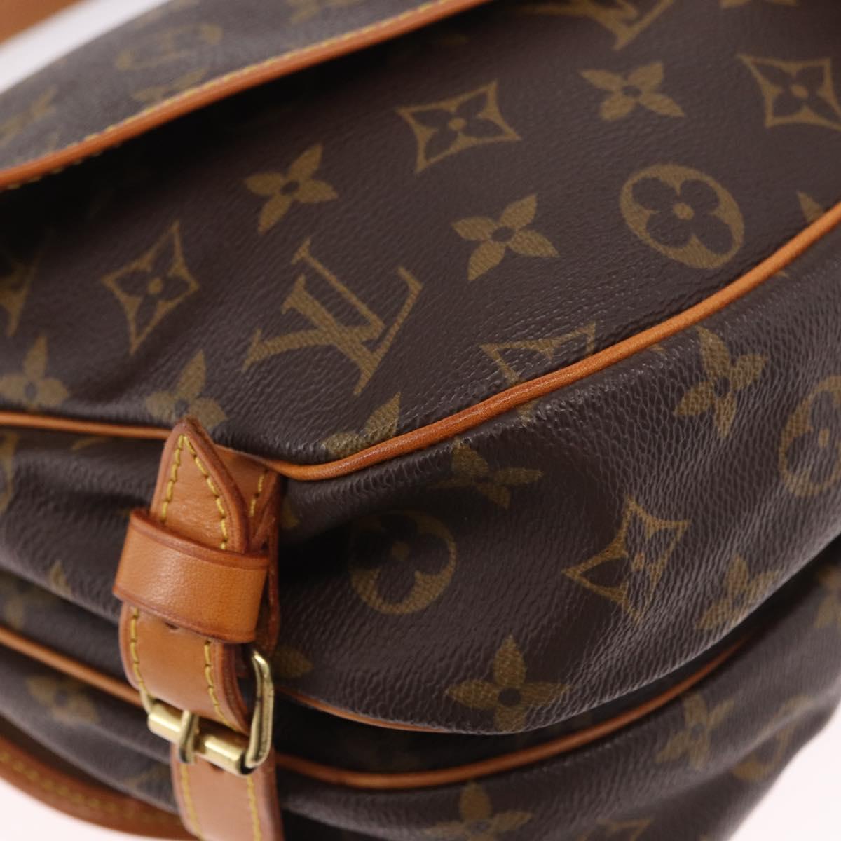 LOUIS VUITTON Monogram Saumur 30 Shoulder Bag M42256 LV Auth 190437A