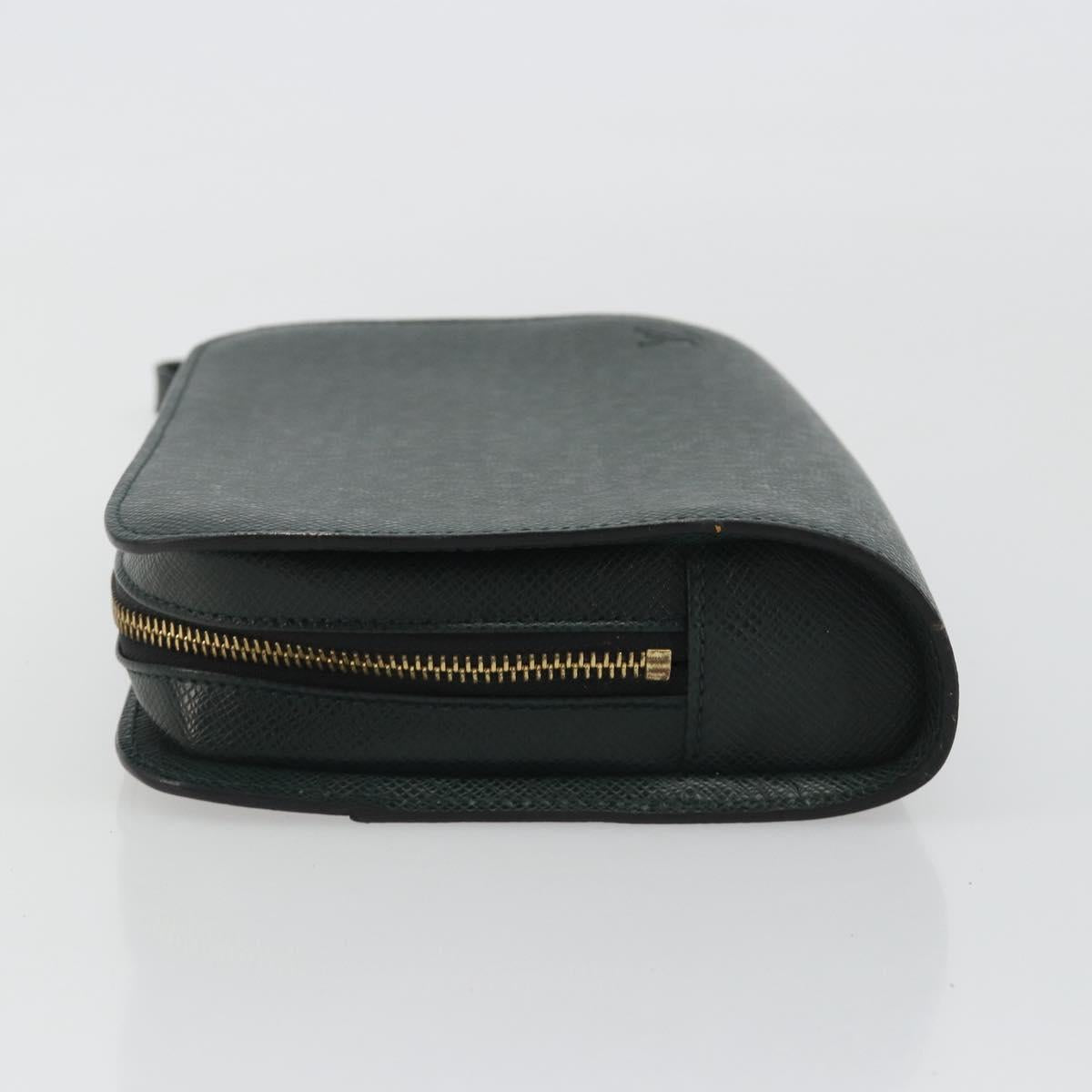 LOUIS VUITTON Taiga Baikal Clutch Bag Epicea M30184 LV Auth 190518