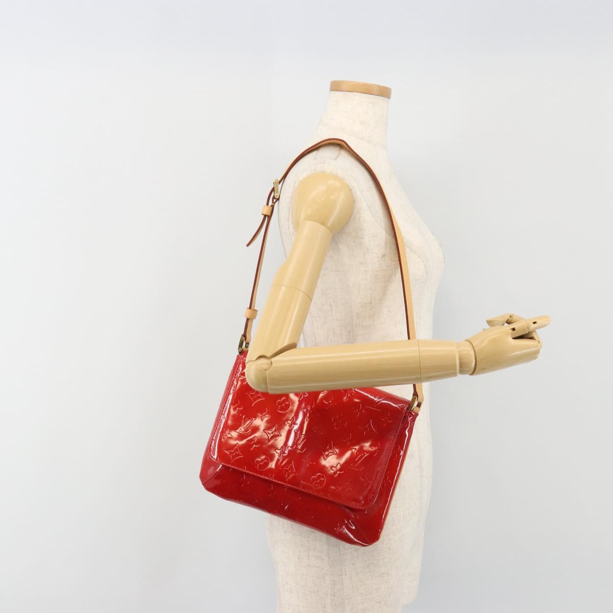 LOUIS VUITTON Monogram Vernis Thompson Street Bag Red Rouge M91094 Auth 190608