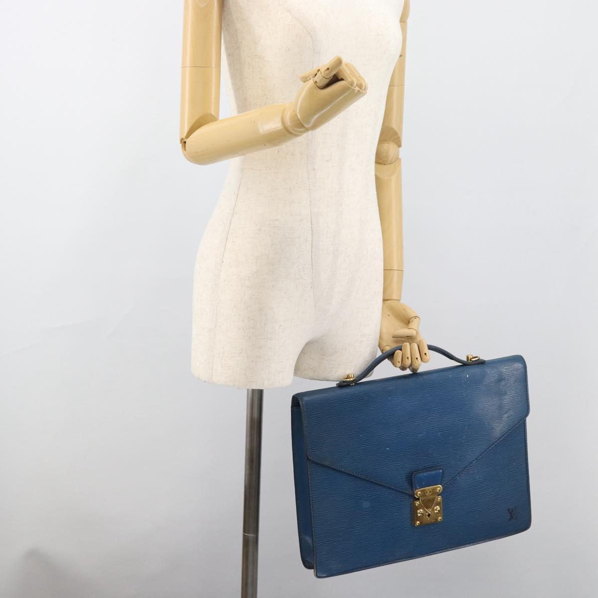 LOUIS VUITTON Epi Porte Documents Bandouliere Bag Toledo Blue LV Auth 190800