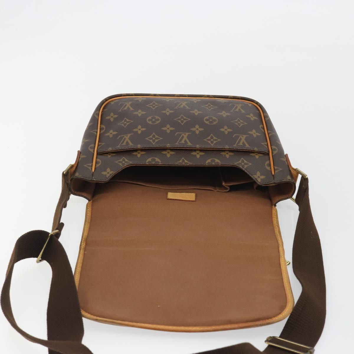 LOUIS VUITTON Monogram Messenger Bosphore PM Shoulder Bag M40106 LV Auth 190837