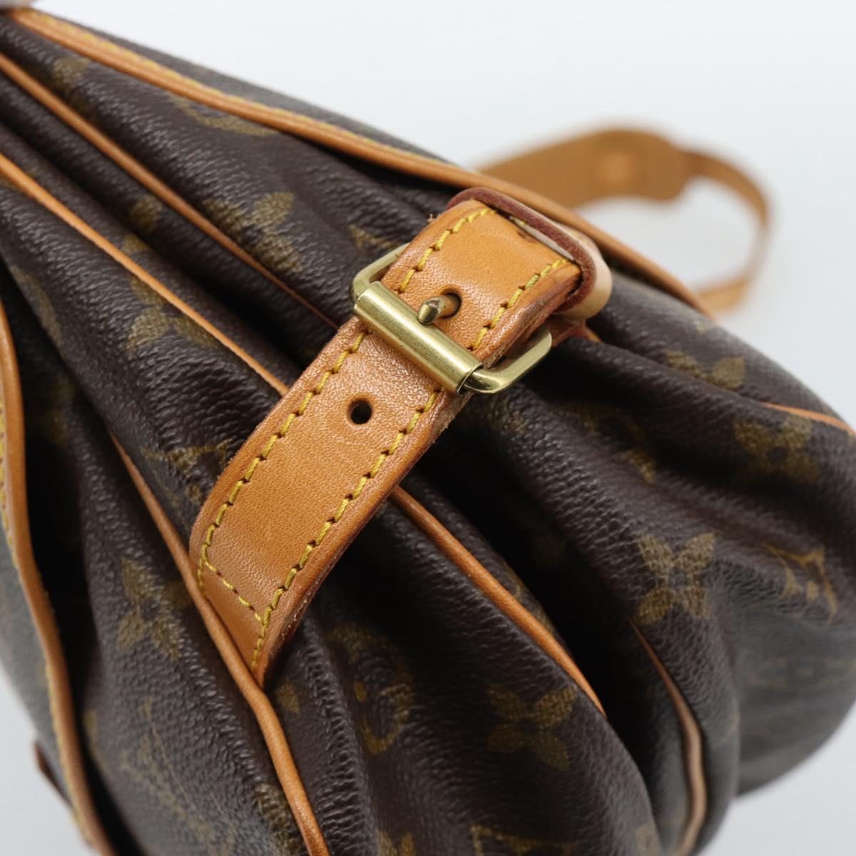 LOUIS VUITTON Monogram Saumur 30 Shoulder Bag M42256 LV Auth 190846V