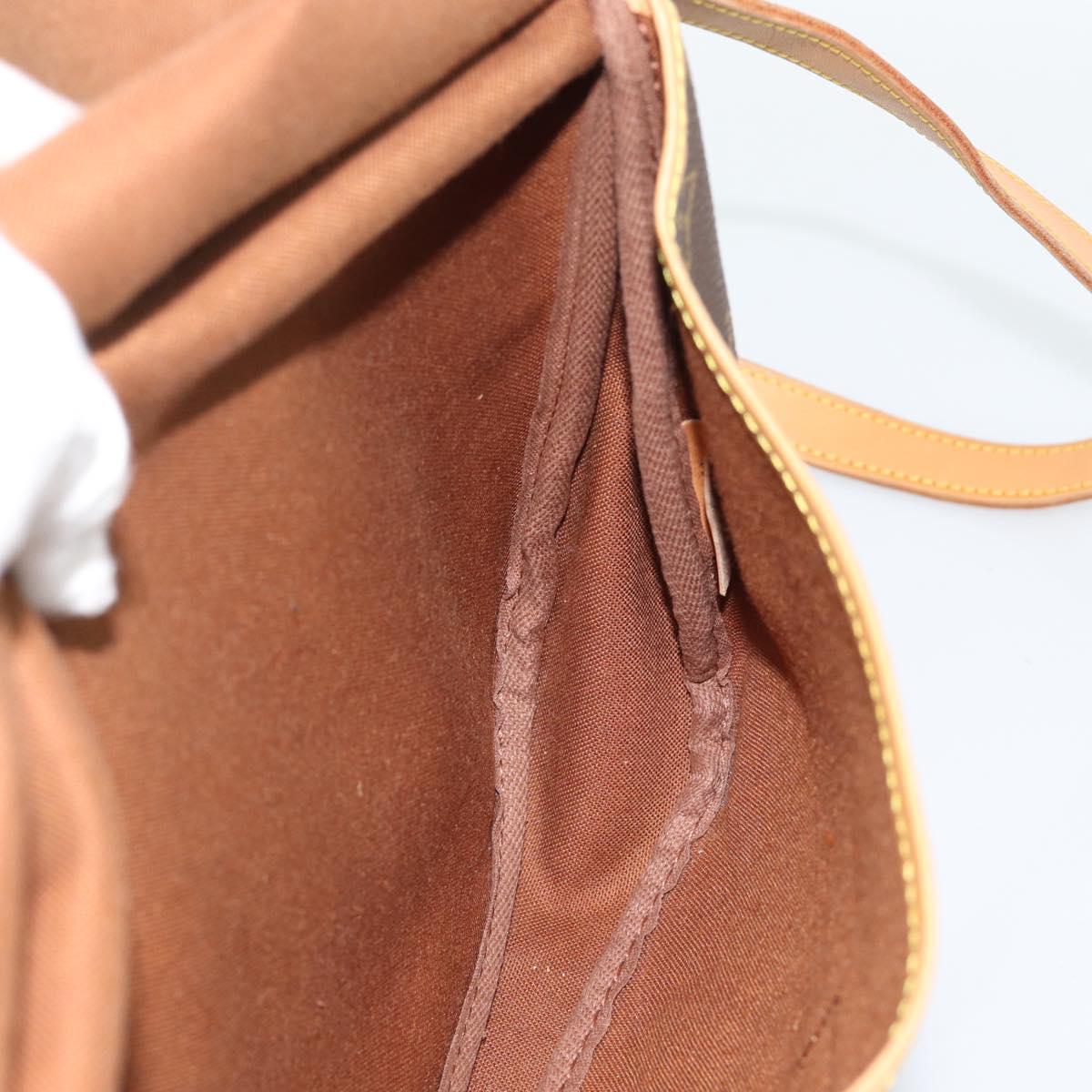 LOUIS VUITTON Monogram Saumur 30 Shoulder Bag M42256 LV Auth 190846V