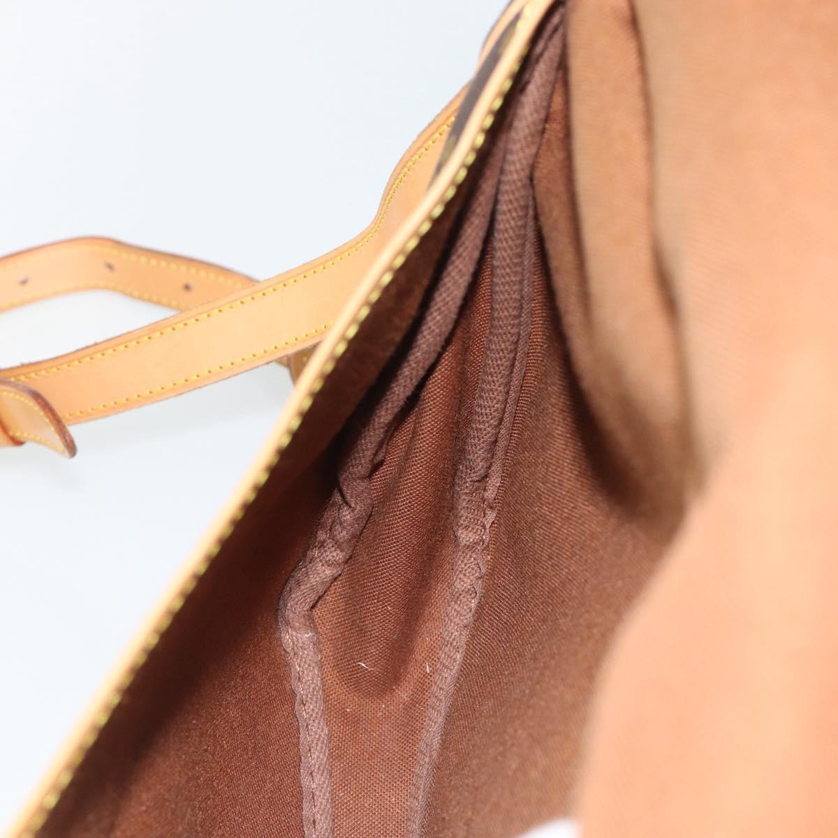 LOUIS VUITTON Monogram Saumur 30 Shoulder Bag M42256 LV Auth 190846V