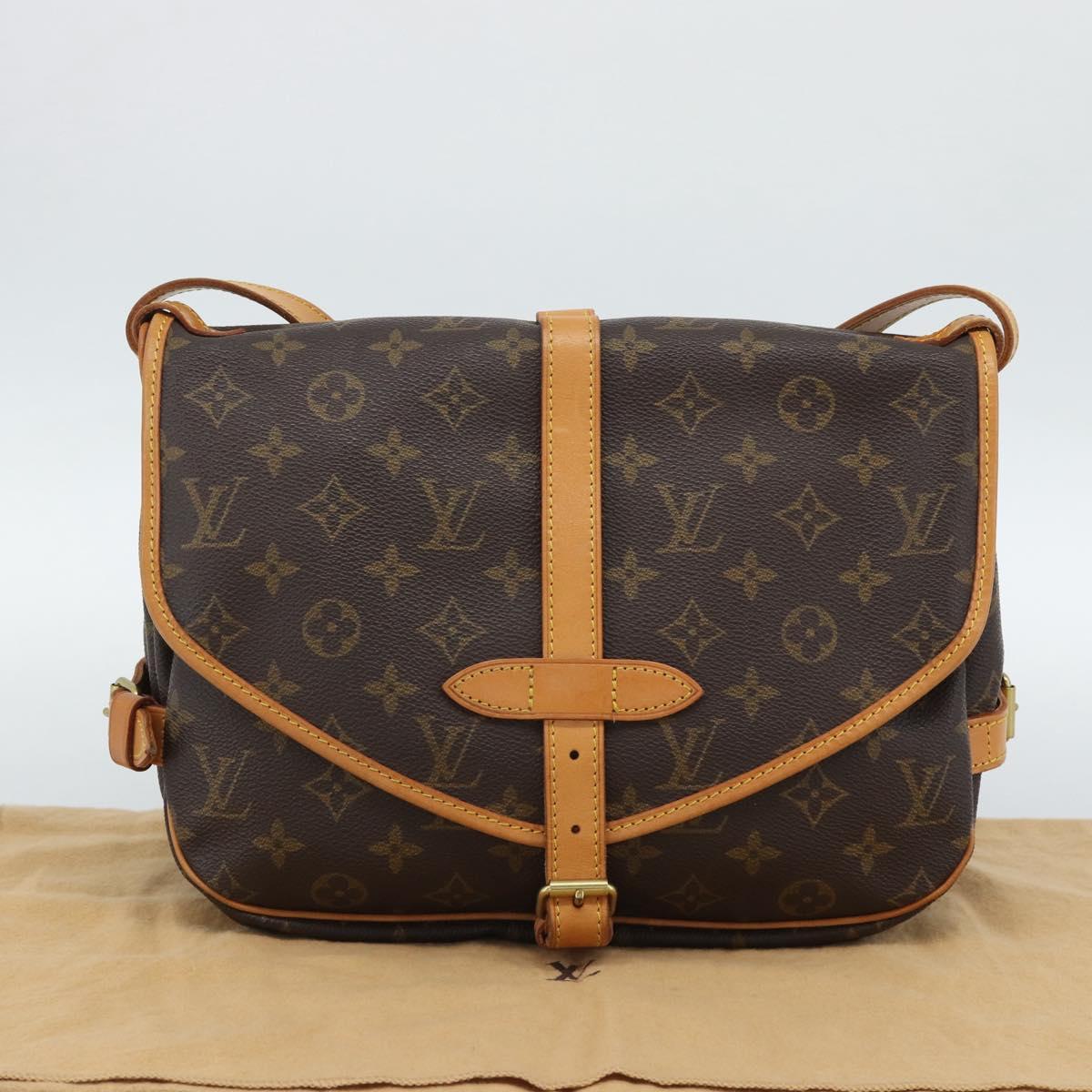 LOUIS VUITTON Monogram Saumur 30 Shoulder Bag M42256 LV Auth 190846V