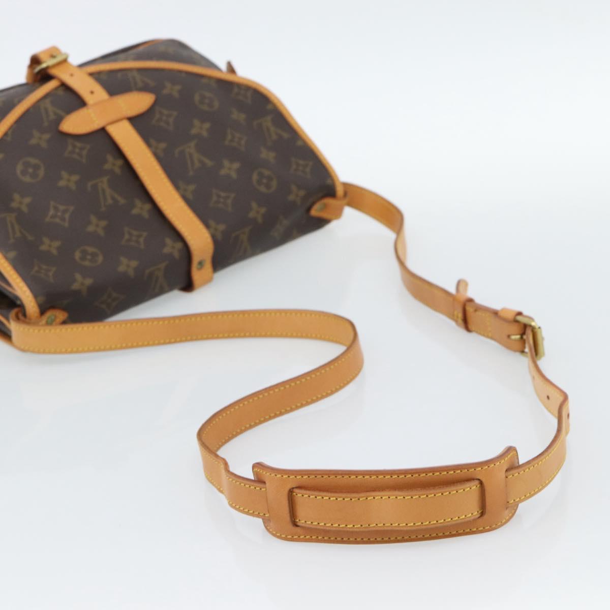 LOUIS VUITTON Monogram Saumur 30 Shoulder Bag M42256 LV Auth 190846V