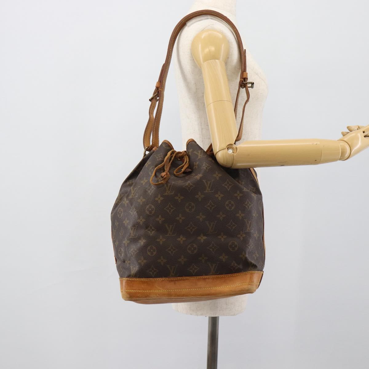LOUIS VUITTON Monogram Noe Shoulder Bag M42224 LV Auth 190894