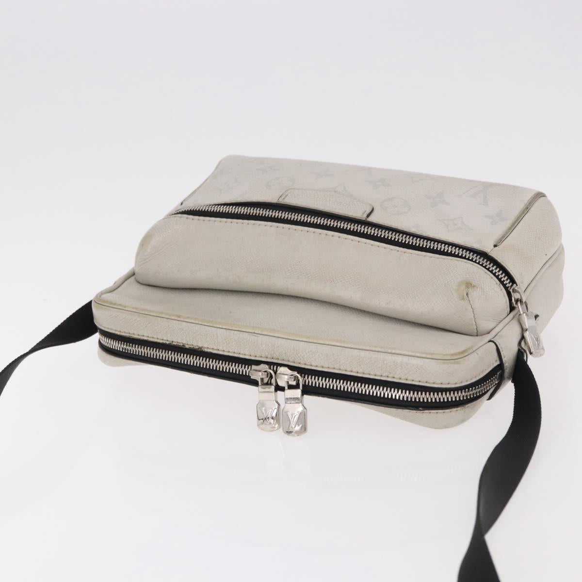 LOUIS VUITTON Tiger Lama Monogram Alpha Messenger Bag White M31069 Auth 190942