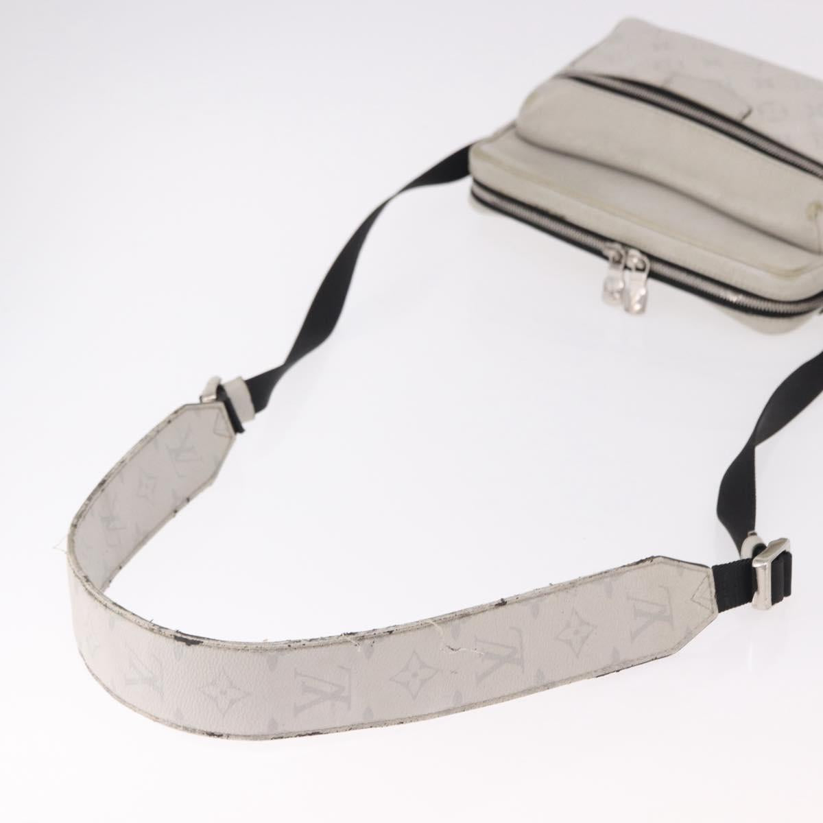 LOUIS VUITTON Tiger Lama Monogram Alpha Messenger Bag White M31069 Auth 190942