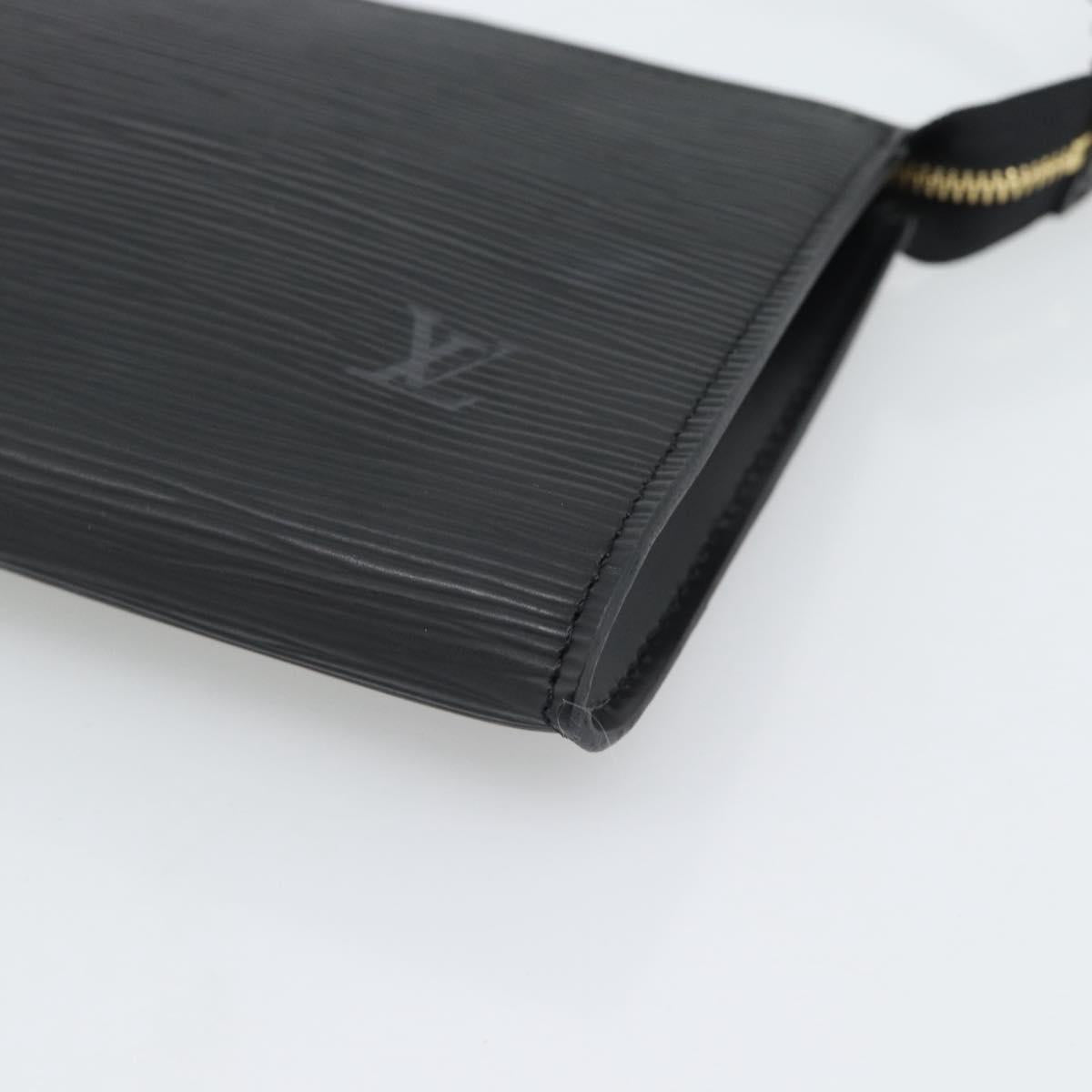LOUIS VUITTON Epi Pochette Accessoires Pouch Black M52982 LV Auth 190993A