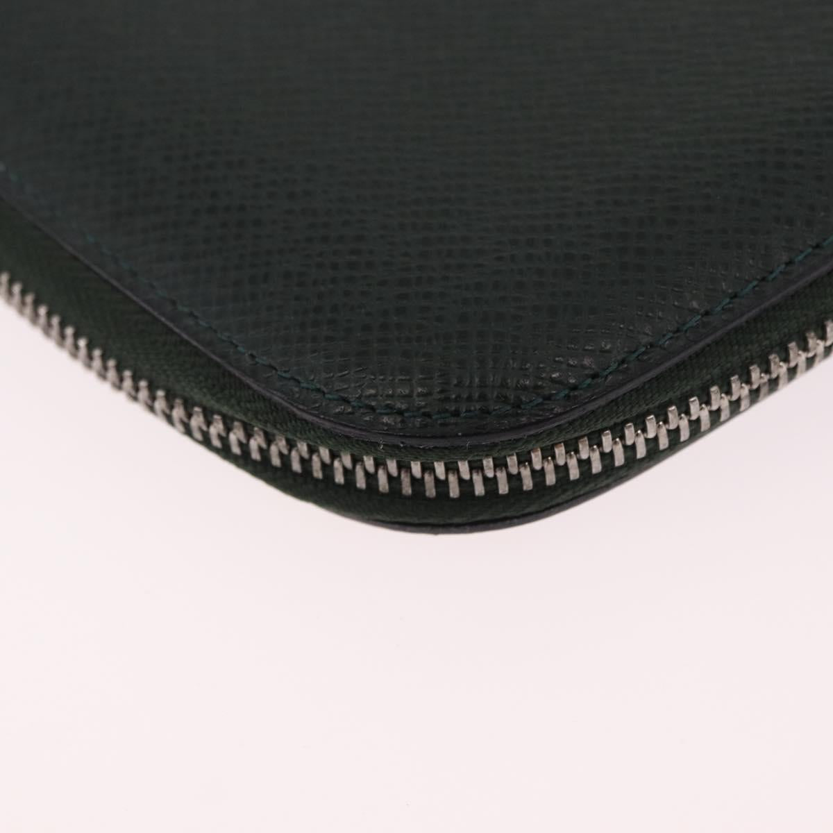 LOUIS VUITTON Taiga Organizer Atholl Travel Case Epicea M30654 LV Auth 191333A