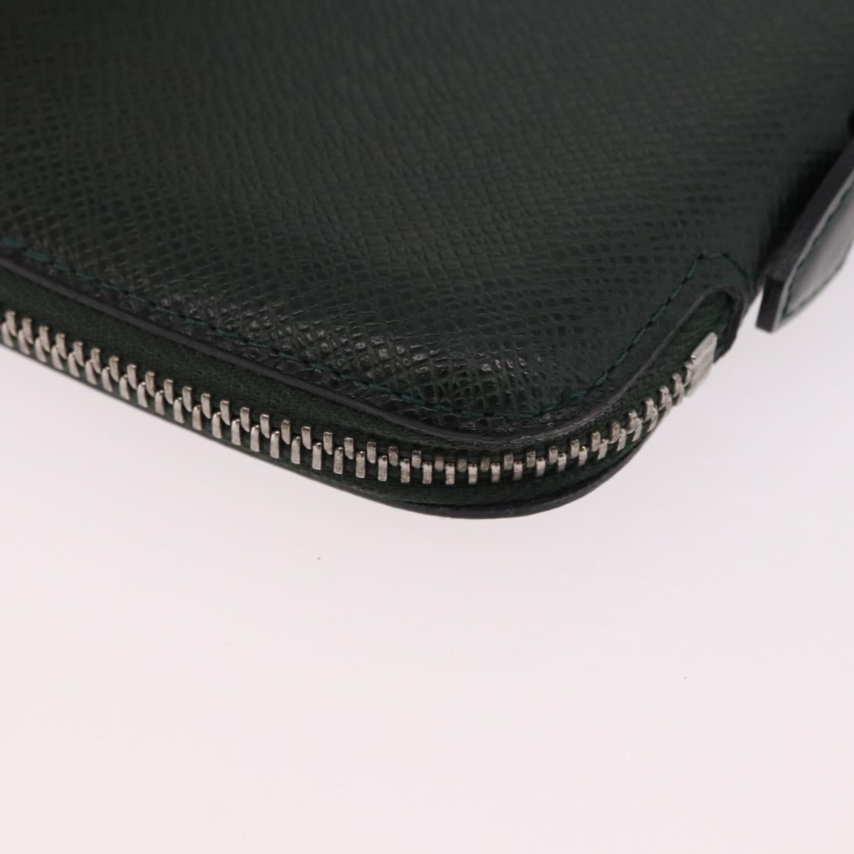 LOUIS VUITTON Taiga Organizer Atholl Travel Case Epicea M30654 LV Auth 191333A