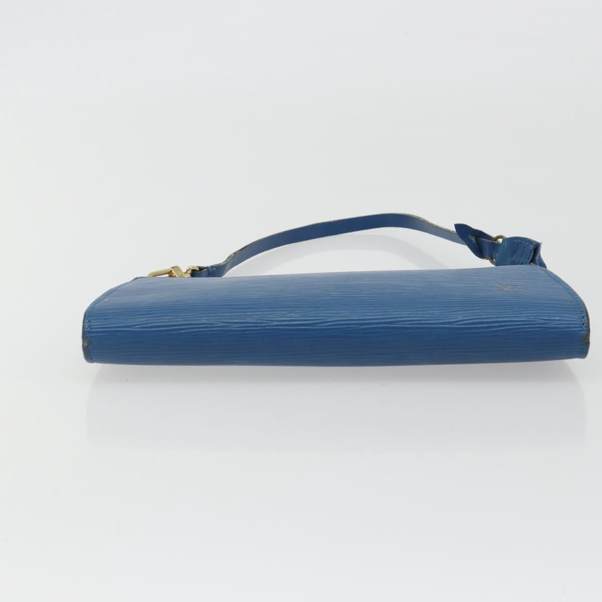 LOUIS VUITTON Epi Pochette Accessoires Pouch Blue M52985 LV Auth 191372