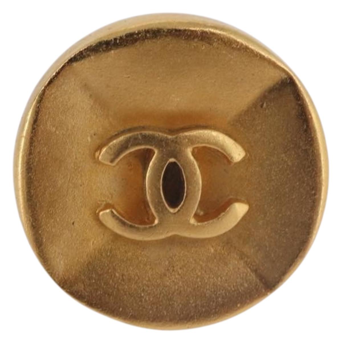 CHANEL COCO Mark Earring Metal Gold Tone CC Auth 191417
