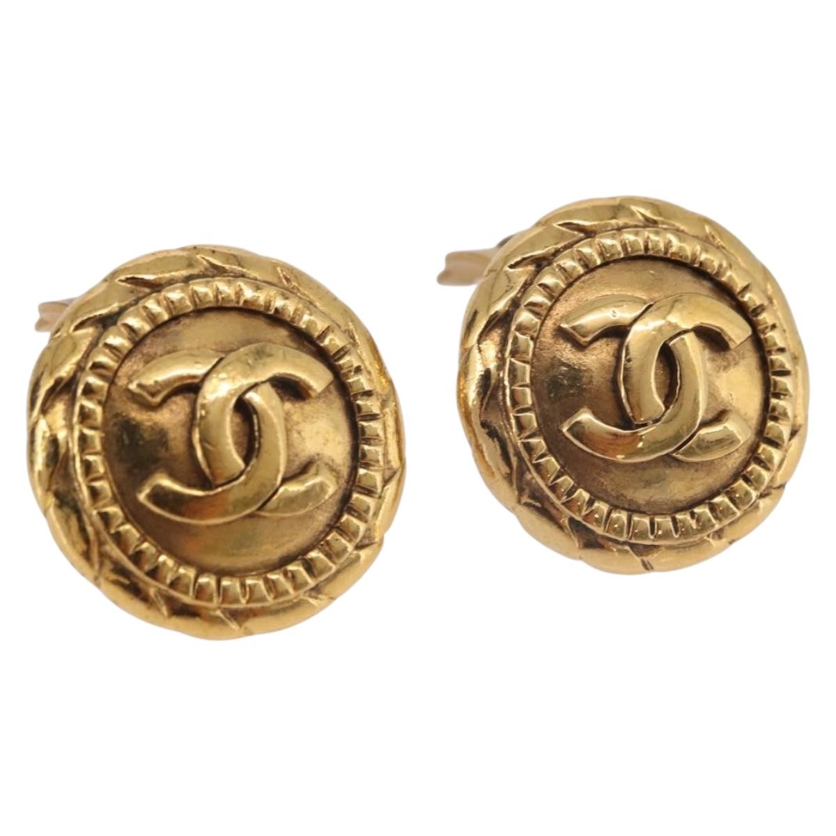 CHANEL COCO Mark Earring Metal Gold Tone CC Auth 191418V