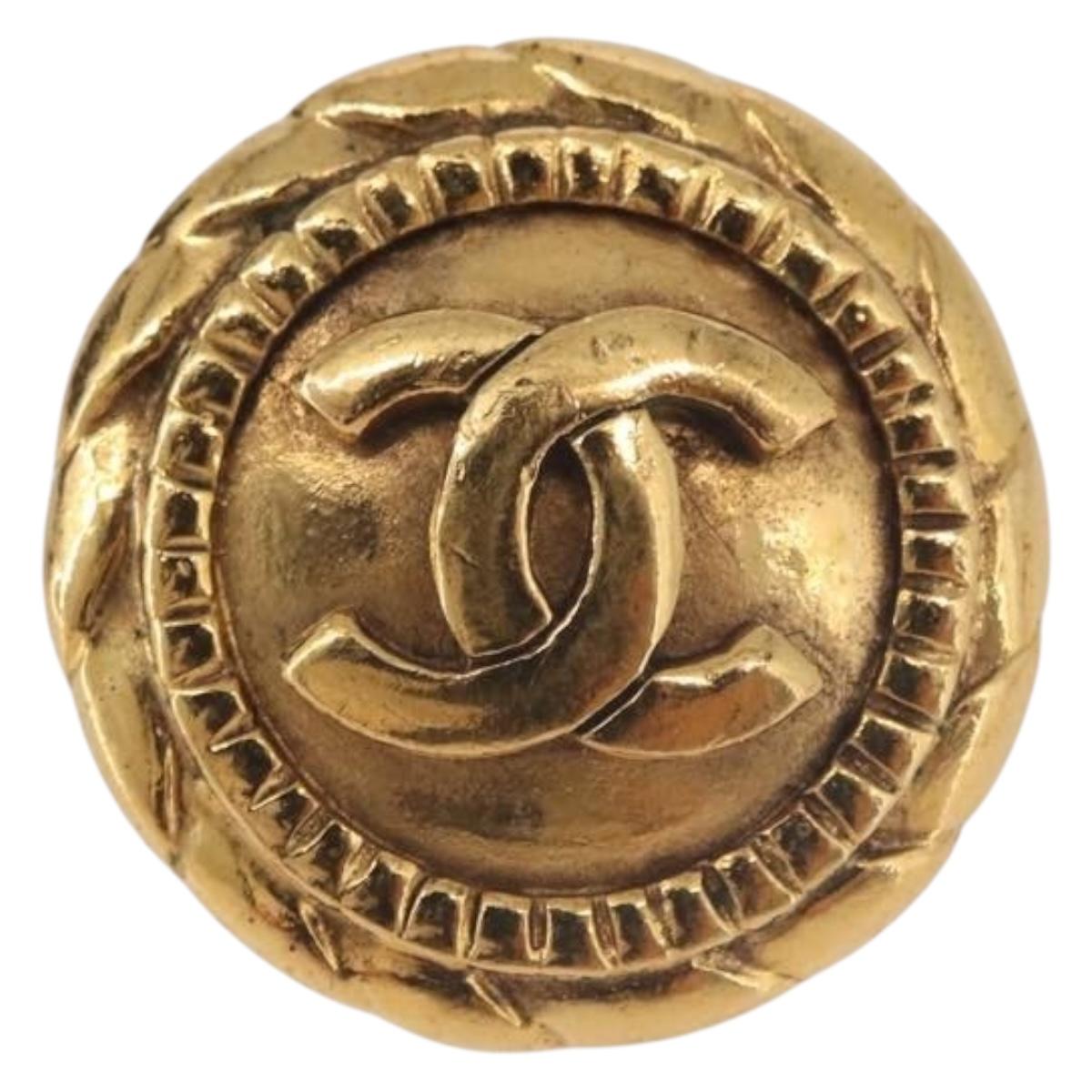 CHANEL COCO Mark Earring Metal Gold Tone CC Auth 191418V