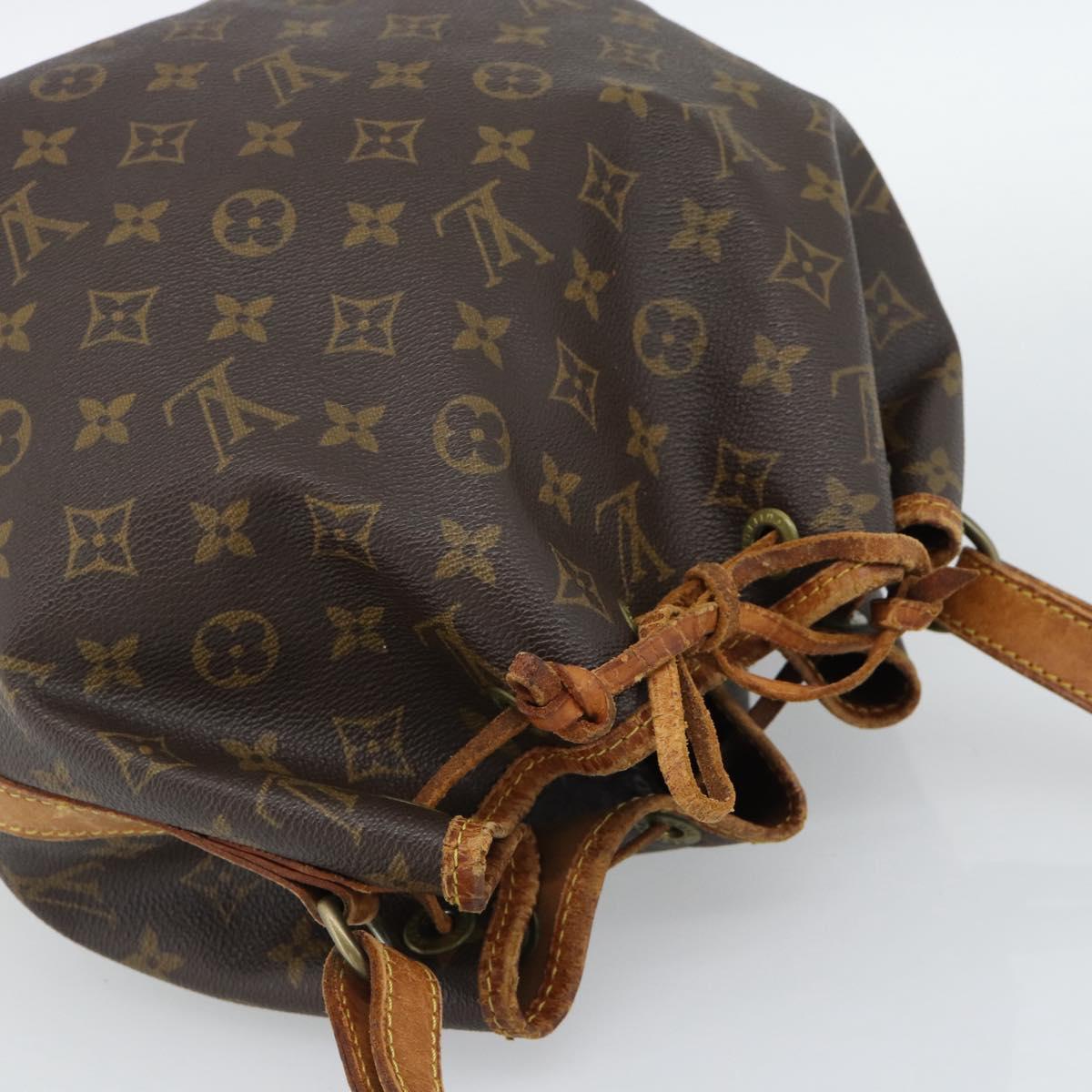 LOUIS VUITTON Monogram Petit Noe Shoulder Bag M42226 LV Auth 191632