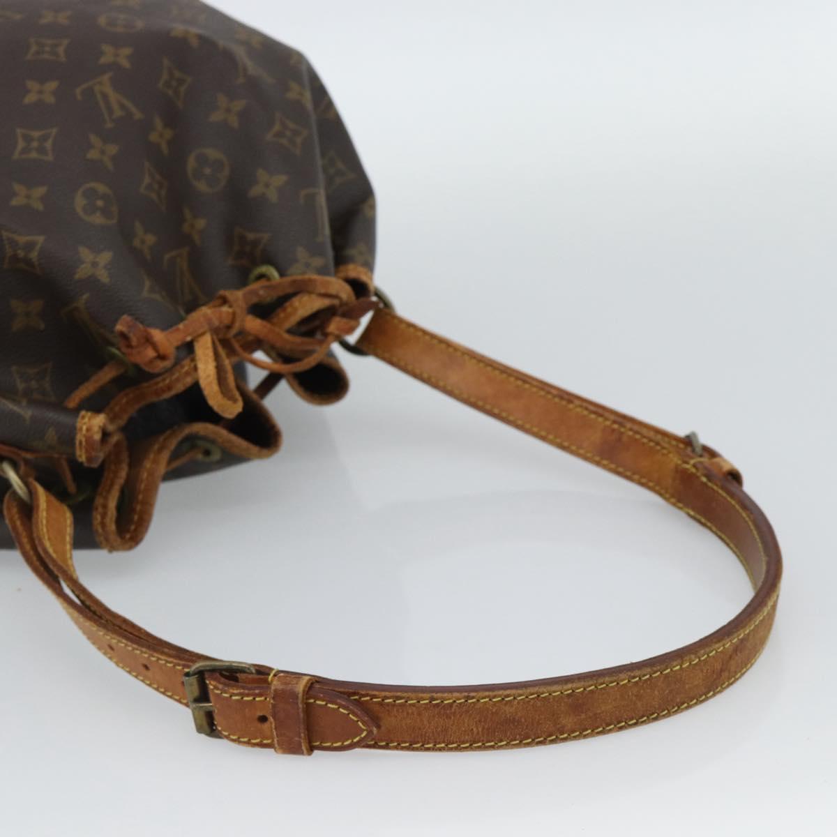 LOUIS VUITTON Monogram Petit Noe Shoulder Bag M42226 LV Auth 191632