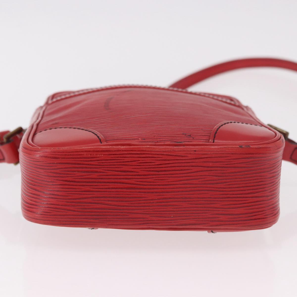 LOUIS VUITTON Epi Danube Shoulder Bag Red M45637 LV Auth 191681