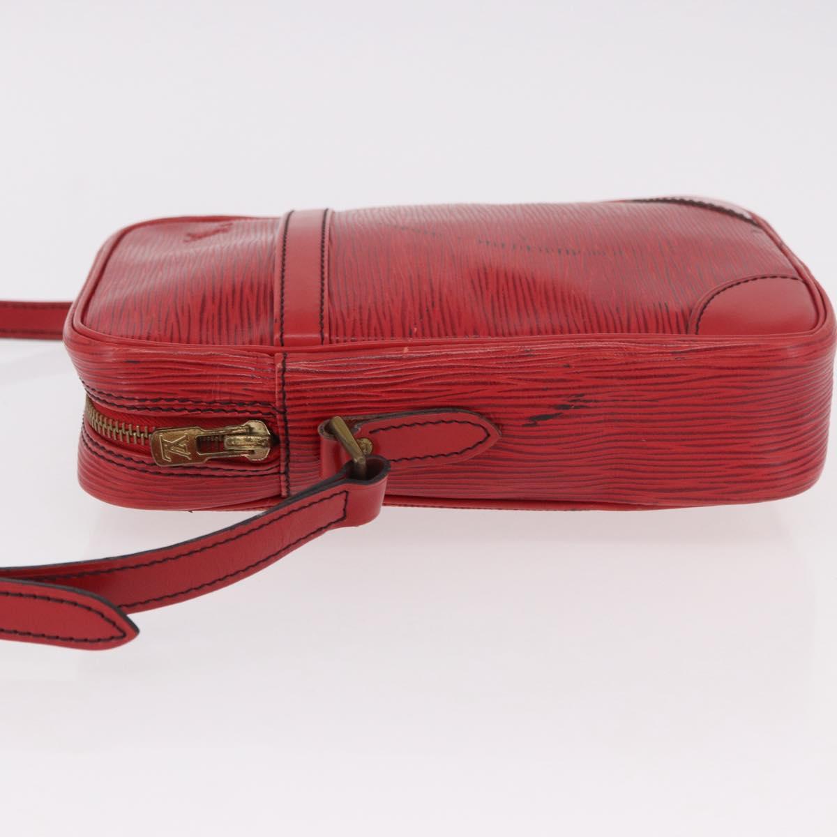 LOUIS VUITTON Epi Danube Shoulder Bag Red M45637 LV Auth 191681