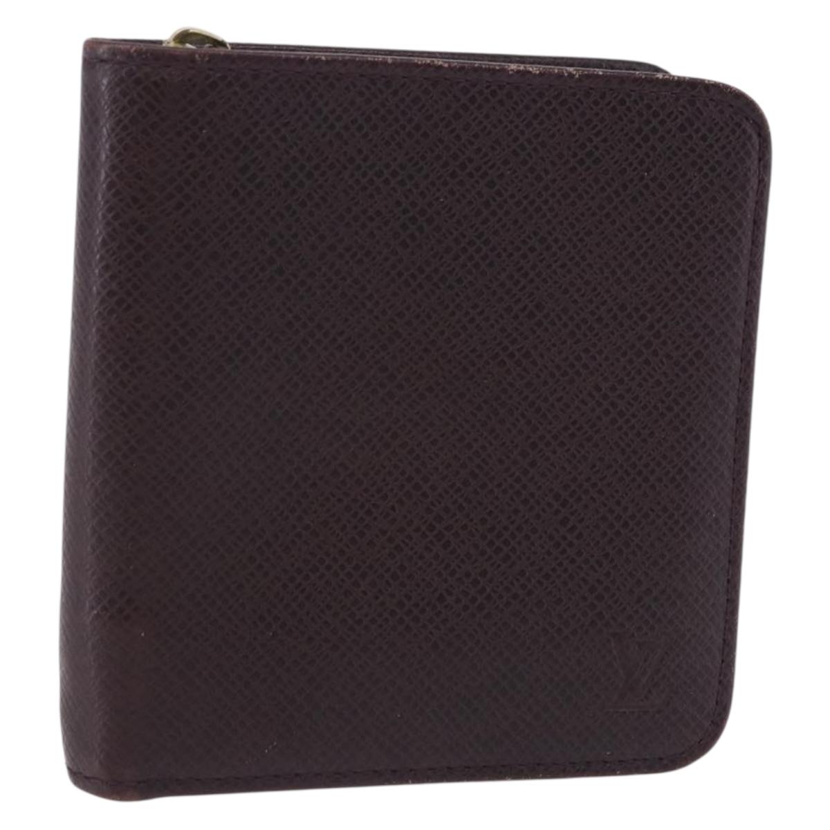 LOUIS VUITTON Taiga Porte Billets Monnaie Zip Wallet Acajou M30676 Auth 191974
