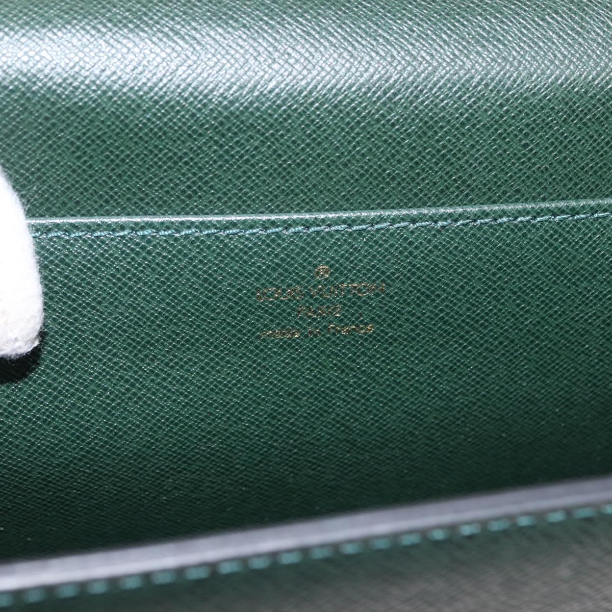 LOUIS VUITTON Taiga Serviette Moskova Business Bag Epicea M30034 LV Auth 191998
