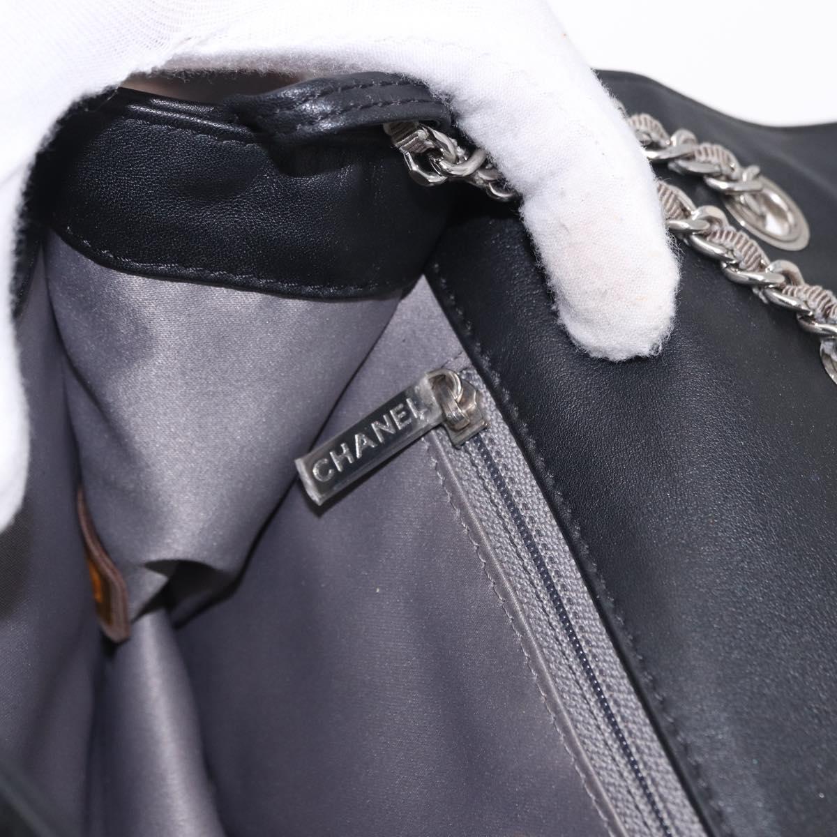 CHANEL Lipstick Chain Shoulder Bag Patent leather Black Silver CC Auth 192079V