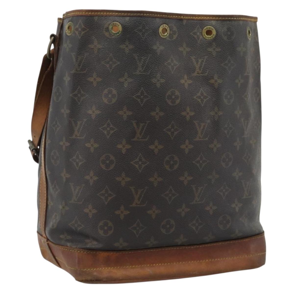 LOUIS VUITTON Monogram Petit Noe Shoulder Bag M42226 LV Auth 192516