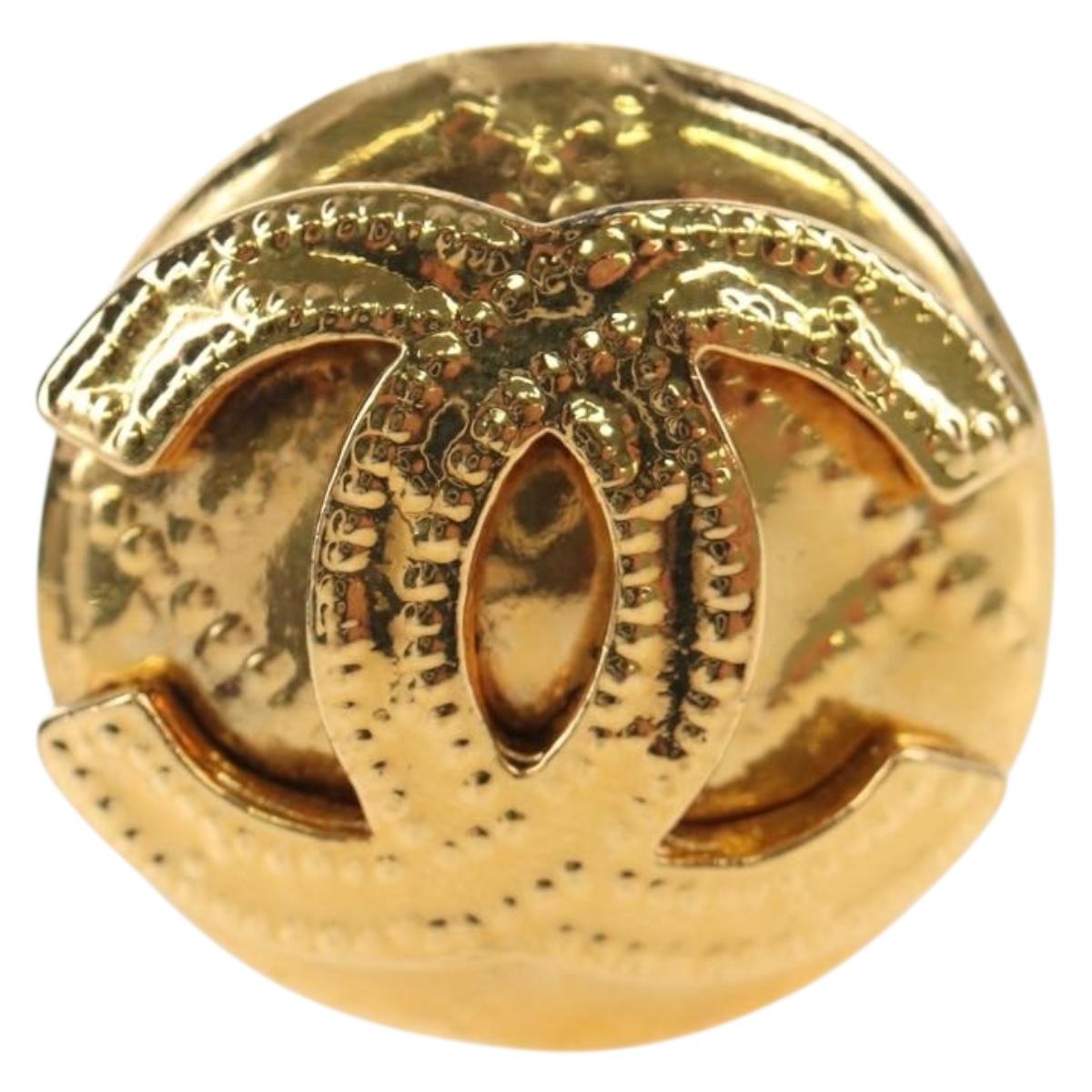 CHANEL Earring Metal Gold Tone CC Auth 192600M