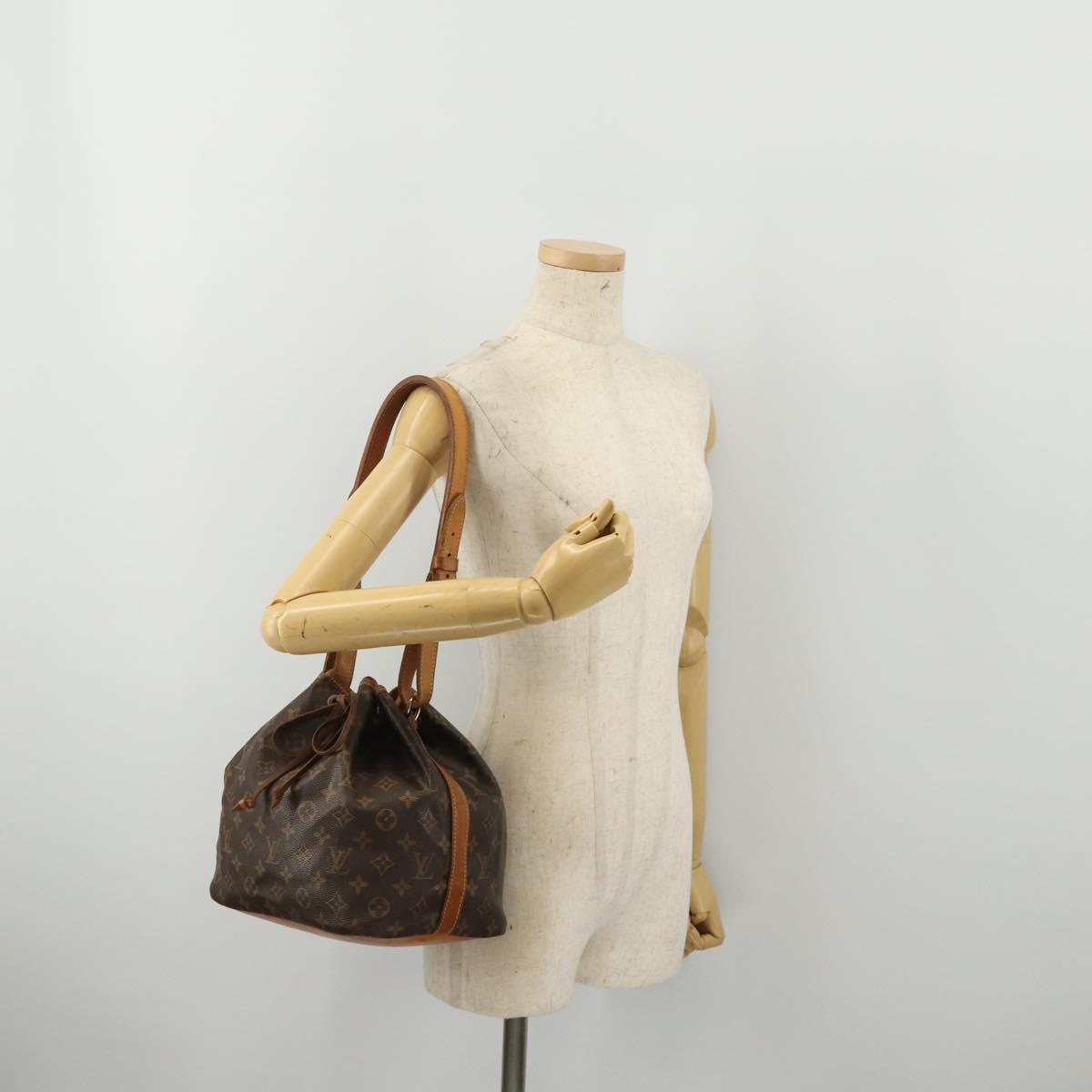 LOUIS VUITTON Monogram Petit Noe Shoulder Bag M42226 LV Auth 192831A