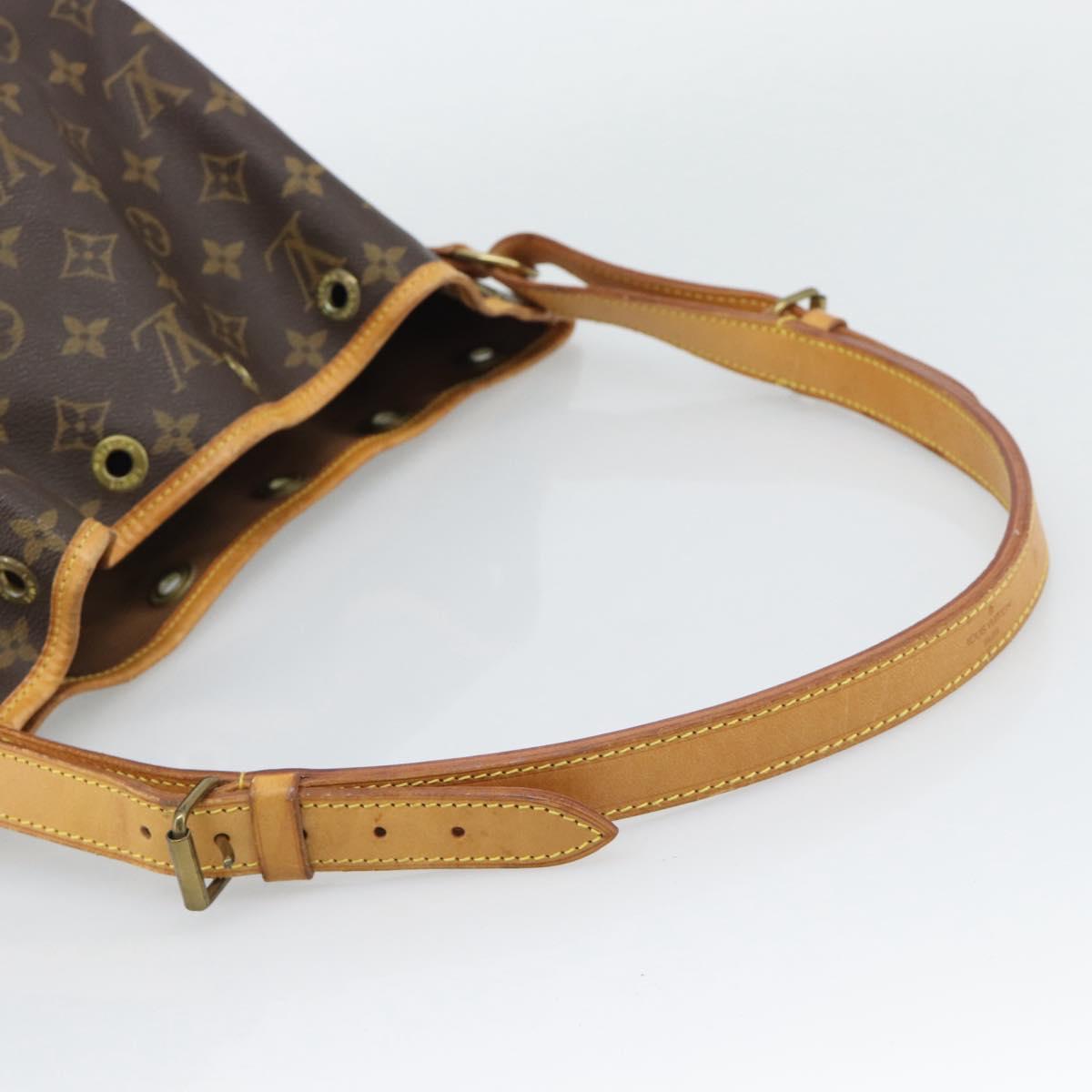 LOUIS VUITTON Monogram Petit Noe Shoulder Bag M42226 LV Auth 193137