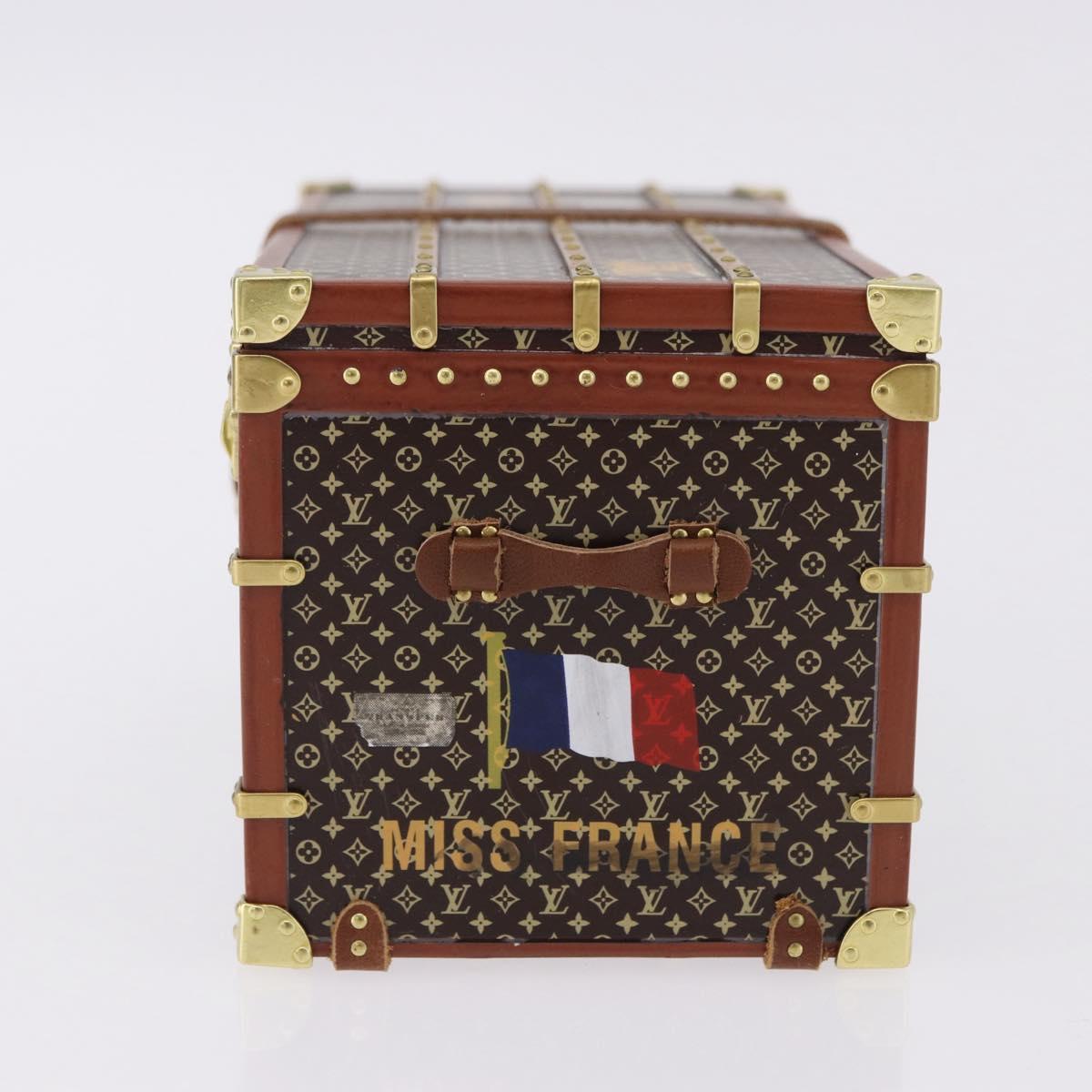 LOUIS VUITTON Miss France Paper Weight Brown M99408 LV Auth 193432V