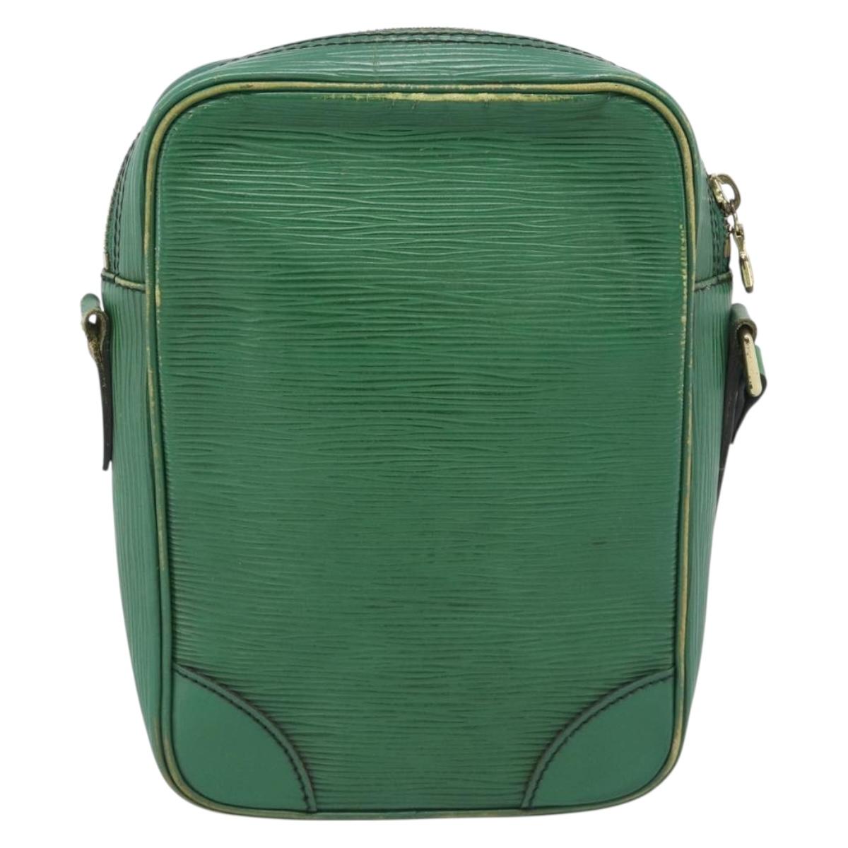 LOUIS VUITTON Epi Danube Shoulder Bag Green M45634 LV Auth 193584