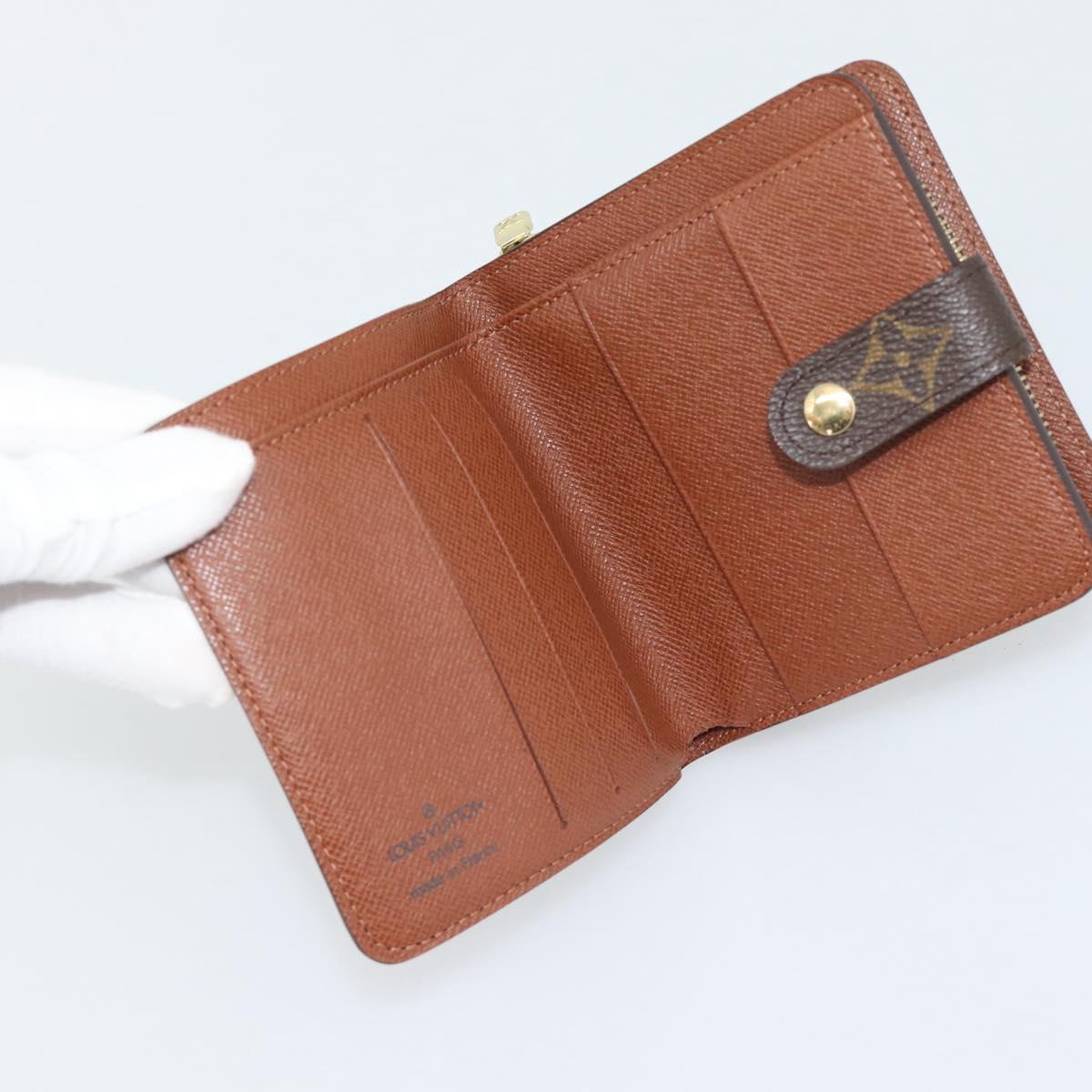 LOUIS VUITTON Monogram Compact Zip Wallet M61667 LV Auth 193591V