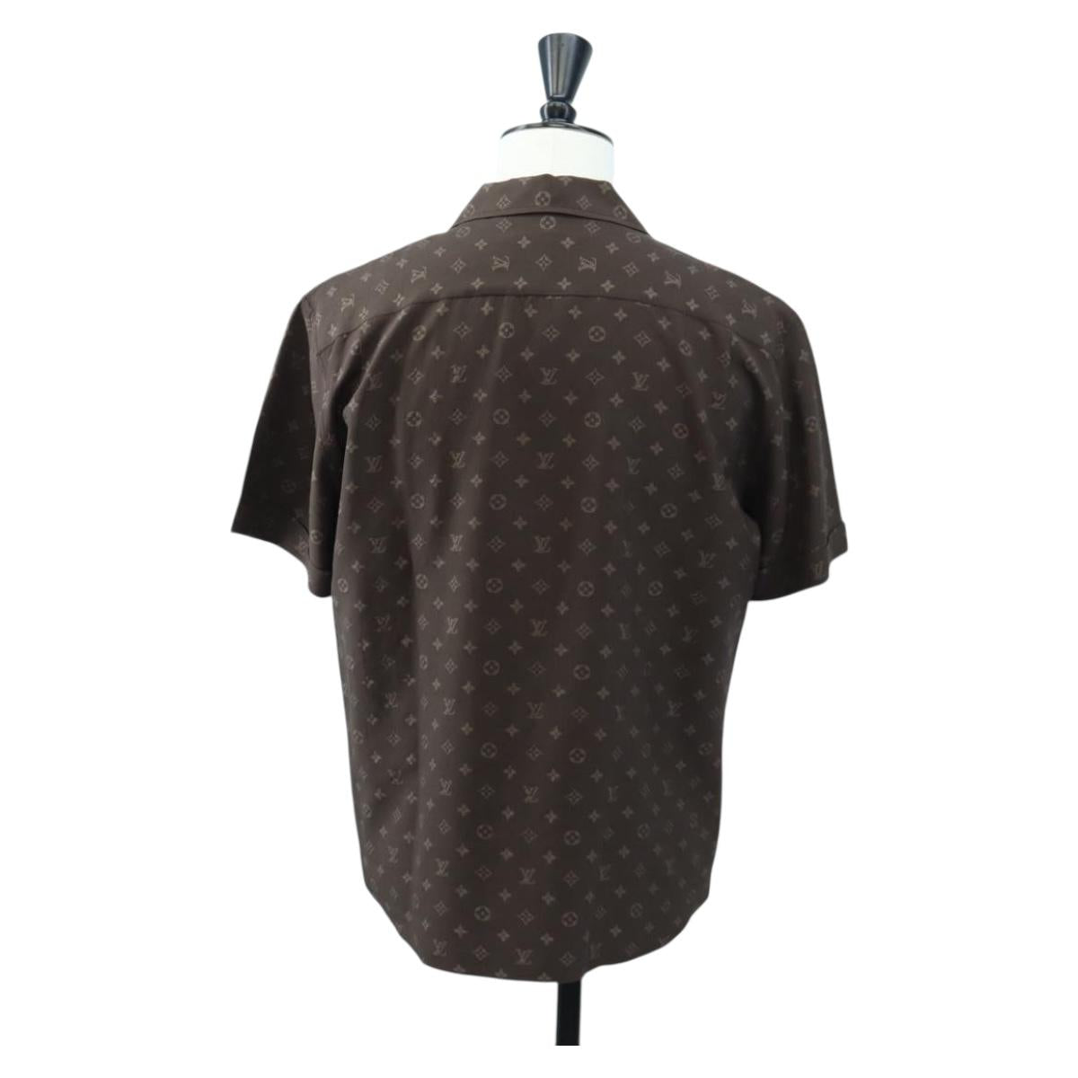 LOUIS VUITTON Short-Sleeved Shirt Silk 40 Brown LV Auth 193730M