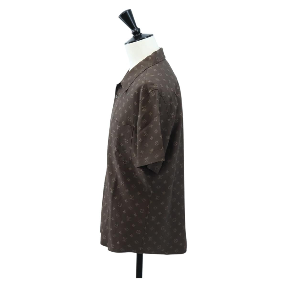 LOUIS VUITTON Short-Sleeved Shirt Silk 40 Brown LV Auth 193730M