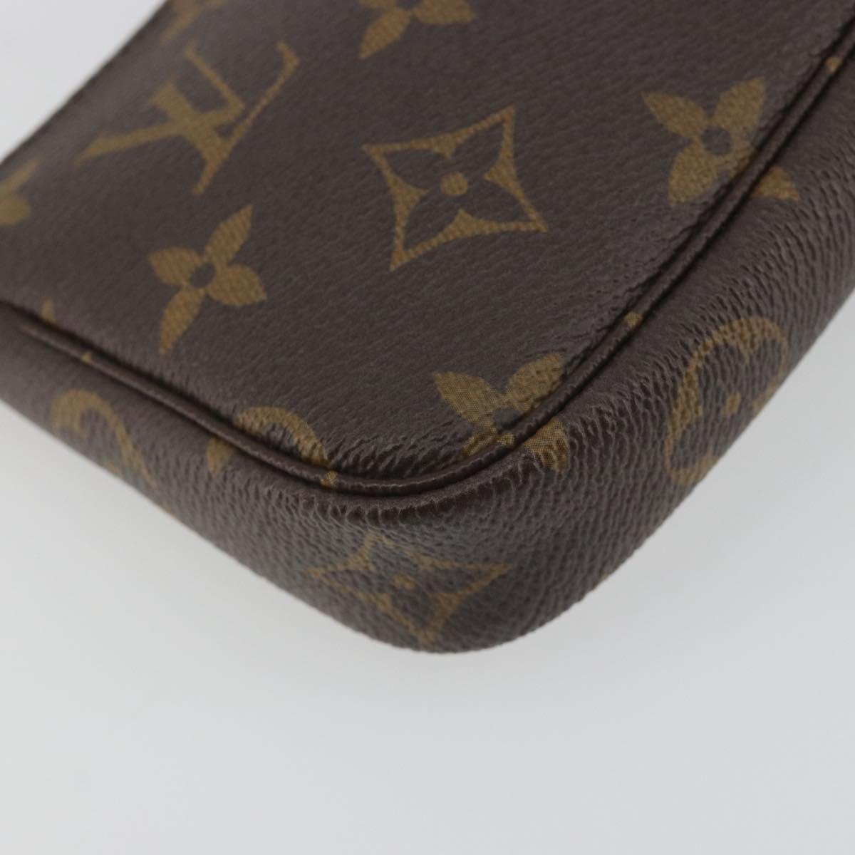 LOUIS VUITTON Vivienne Mini Pochette Accessoires Pouch M81760 LV Auth 193793M