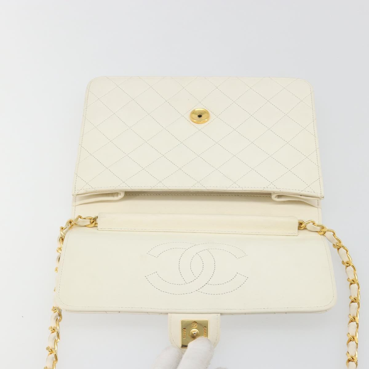 CHANEL Matelasse Chain Chain Shoulder Bag Lamb Skin White Gold CC Auth 194059