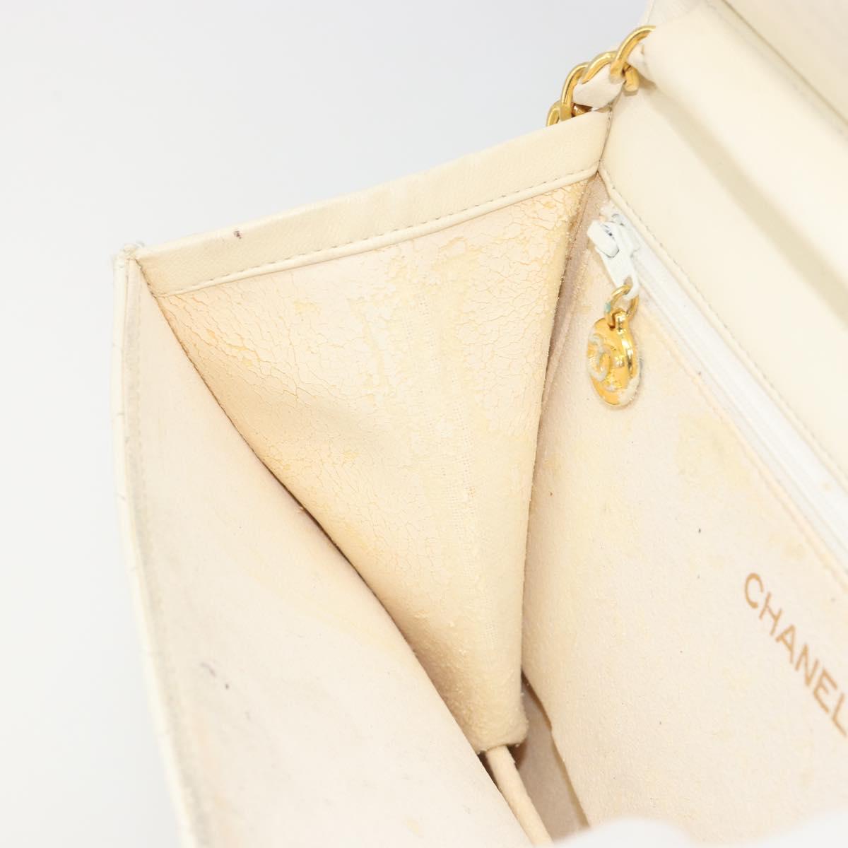 CHANEL Matelasse Chain Chain Shoulder Bag Lamb Skin White Gold CC Auth 194059