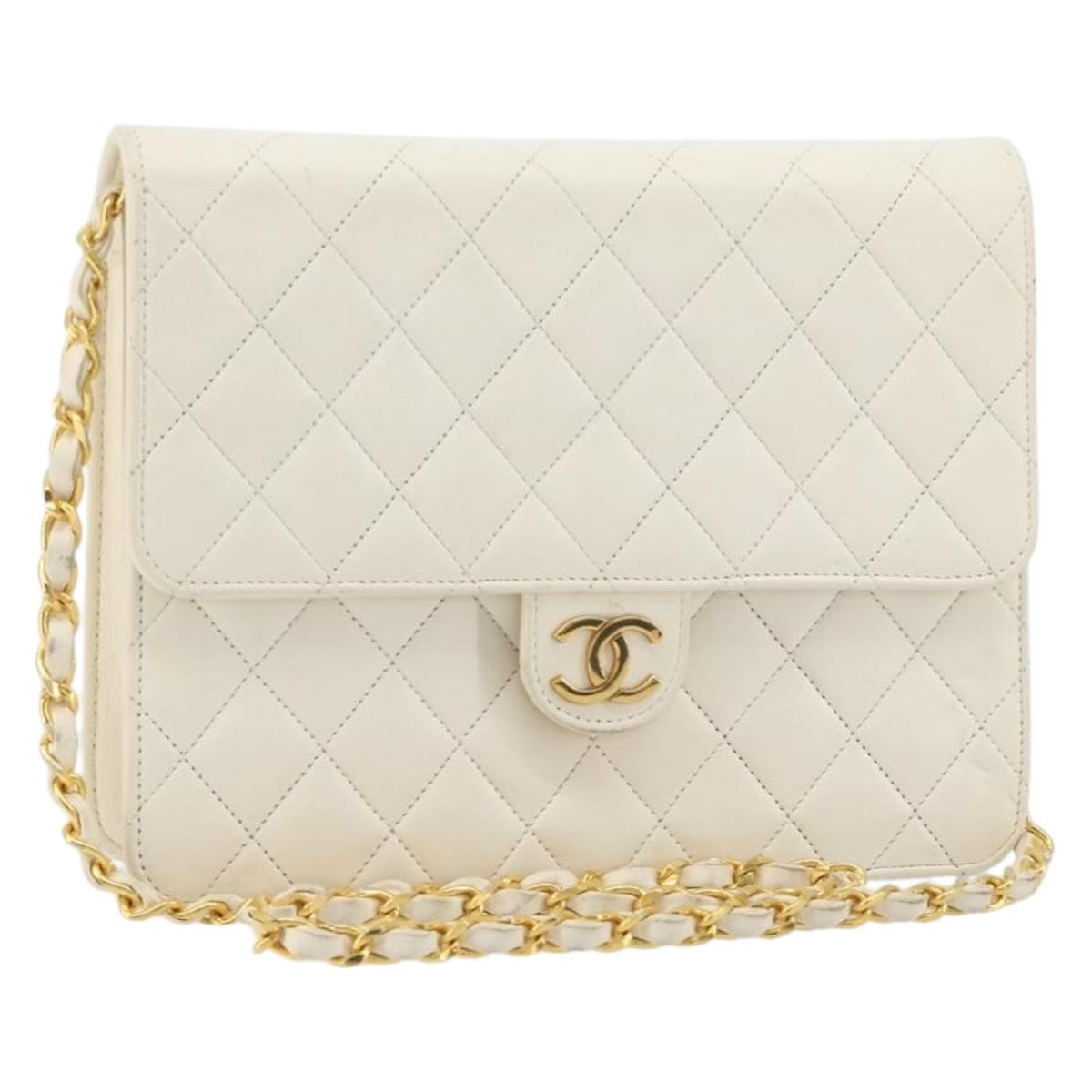 CHANEL Matelasse Chain Chain Shoulder Bag Lamb Skin White Gold CC Auth 194059