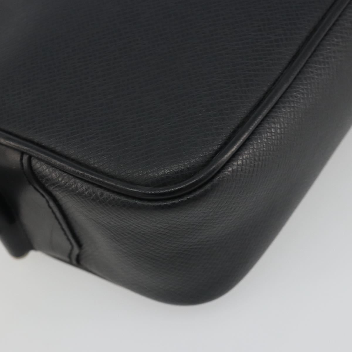 LOUIS VUITTON Taiga Karga Clutch Bag Ardoise M30812 LV Auth 194146A