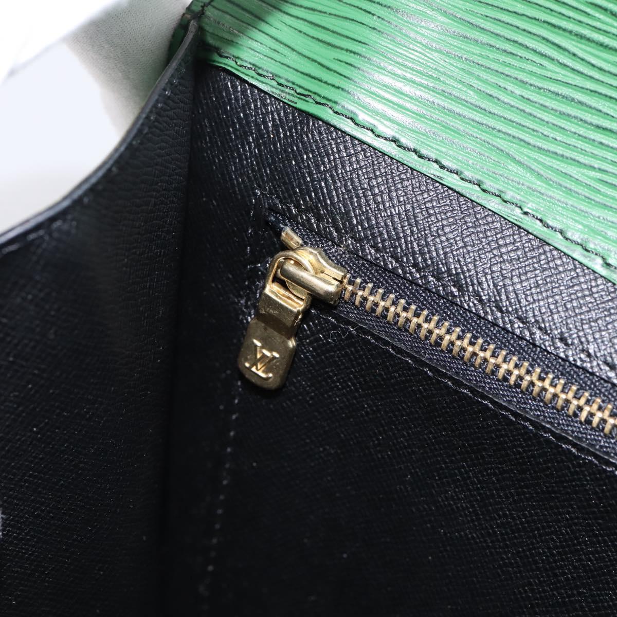 LOUIS VUITTON Epi Montaigne 27 Clutch Bag Green M52654 LV Auth 194230A