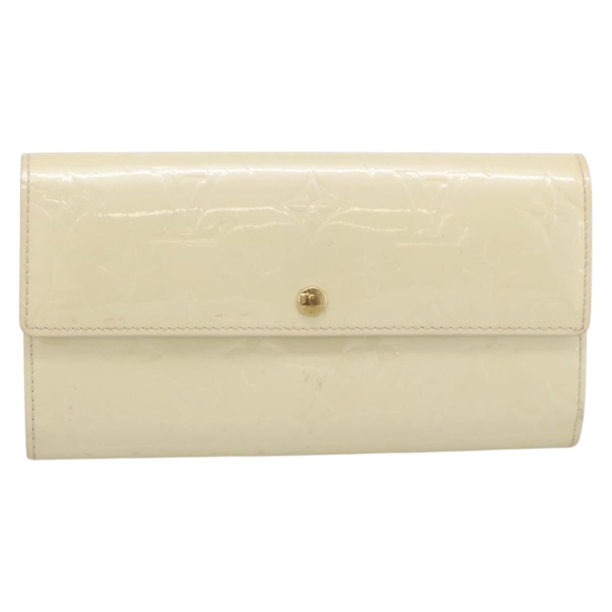 LOUIS VUITTON Vernis Portefeiulle Sarah Wallet Perle M91971 LV Auth 194462A